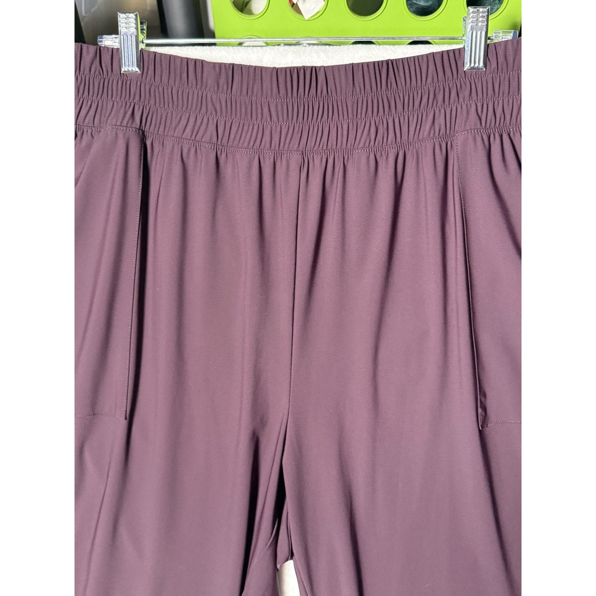 Old Navy Women’s XXL Tall High-Waisted SleekTech Cargo Pants Boxwood Purple
