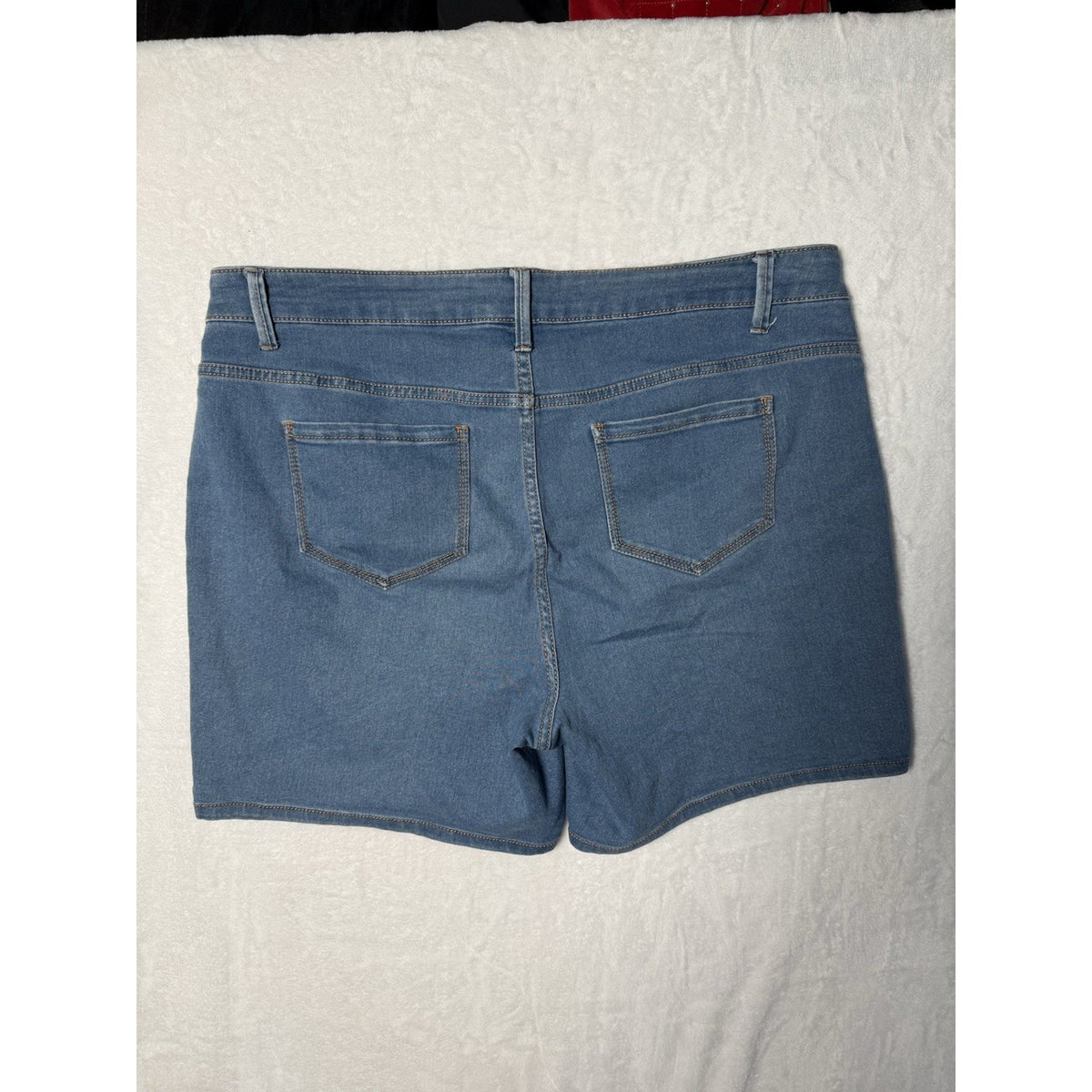 Faded Glory Womens Plus 18W Blue Denim Bermuda Shorts High Rise Stretch 7"
