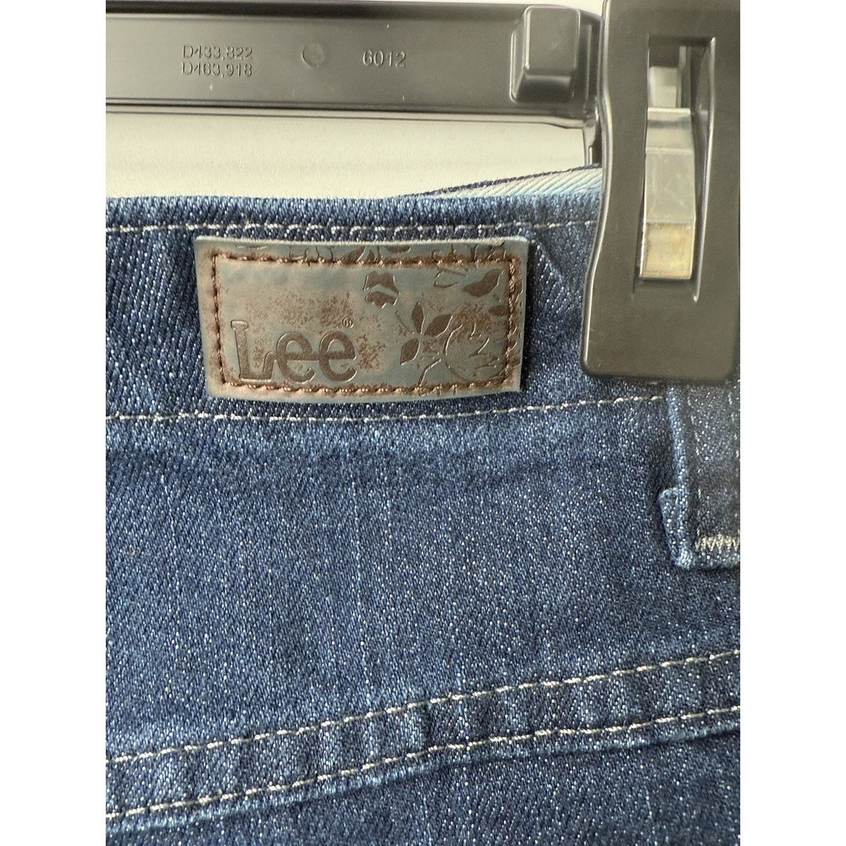 Lee Relaxed Fit 18W Medium Denim Jeans Stretch Blue High Rise 30.5 Inseam