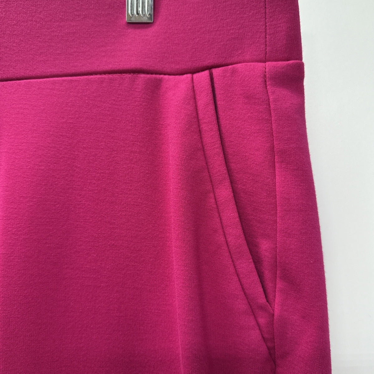 Lane Bryant Women pants pink pull on size 18/20 long stretch 33” Inseam