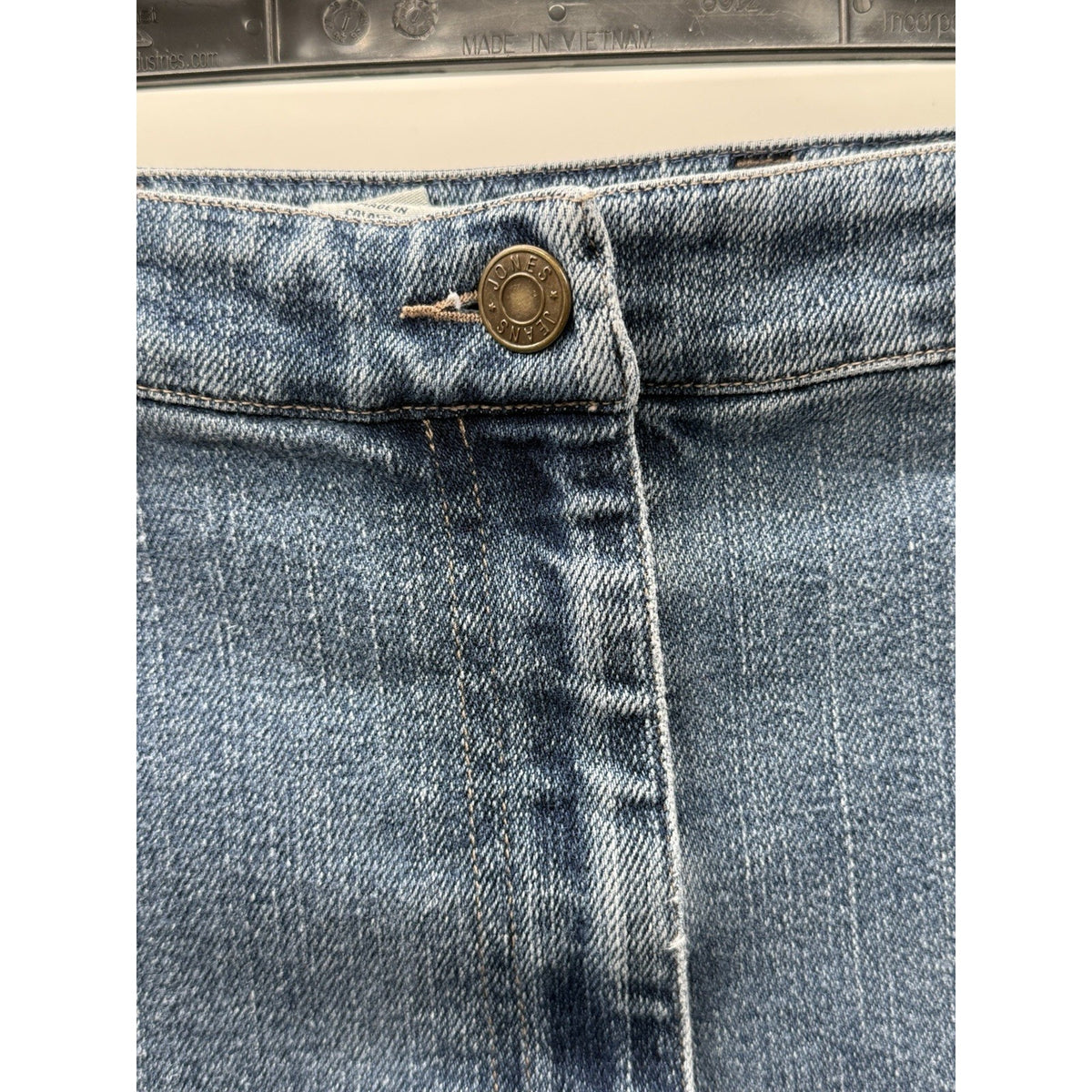Jones Jeans Women’s Skirt Denim Blue Jean Size 24W Casual Comfort, Zip Button