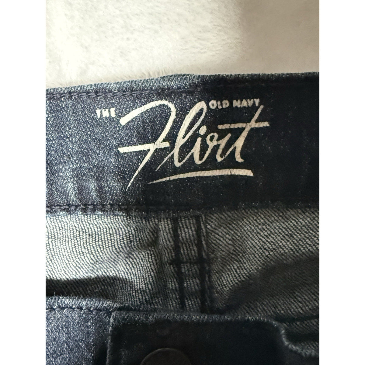Old Navy Womens The Flirt Jeans Boot Cut Flare Mid Rise Size 12 Short Dark Wash