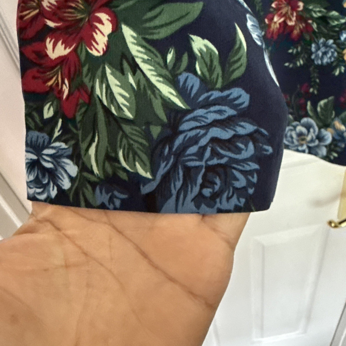BonWorth Women's Size XS Navy Blue Floral Print Long Sleeve Full Zip Blouse