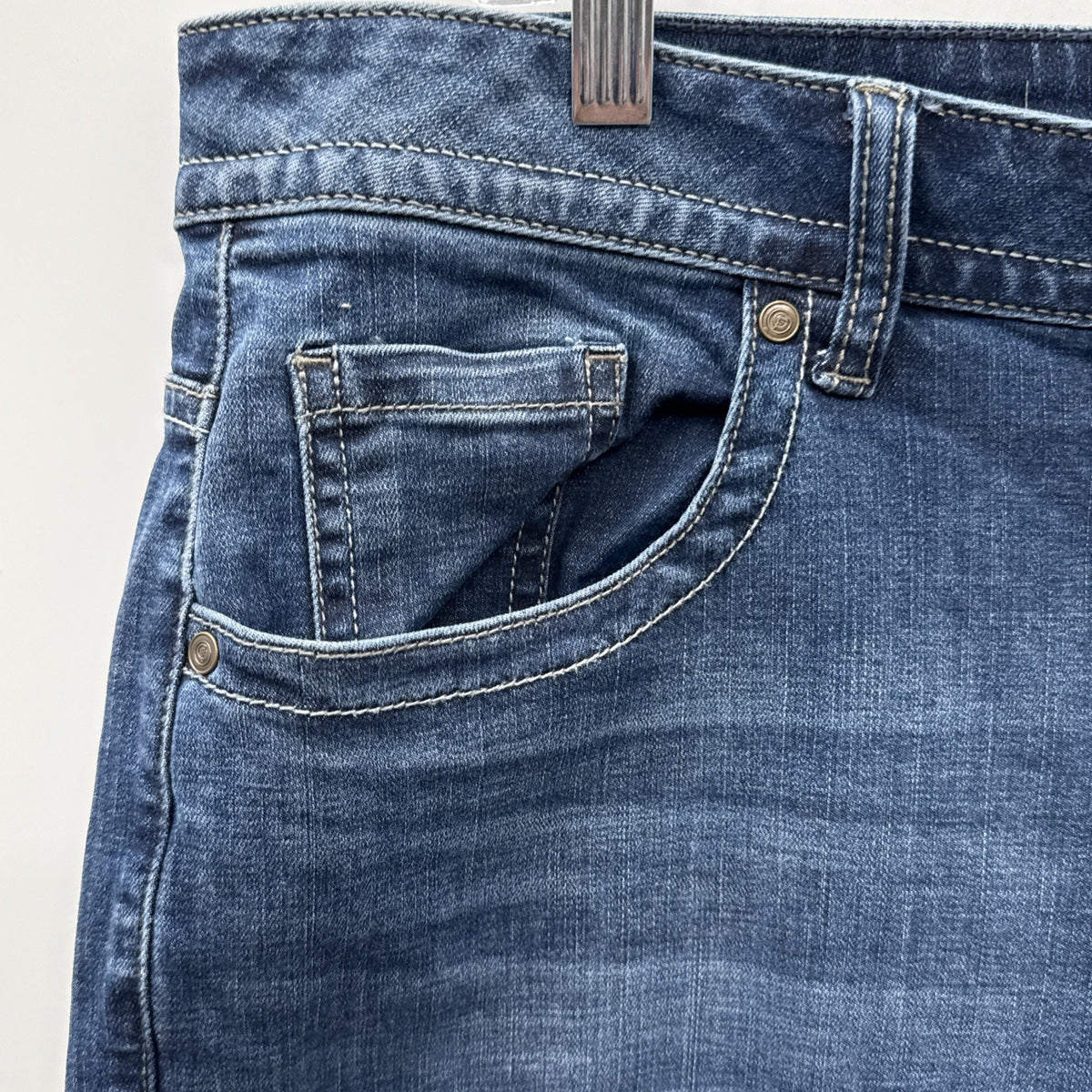 Lane Bryant Women's Genius Fit Boot Cut Jeans Size 24 Short 5 Pocket Casual