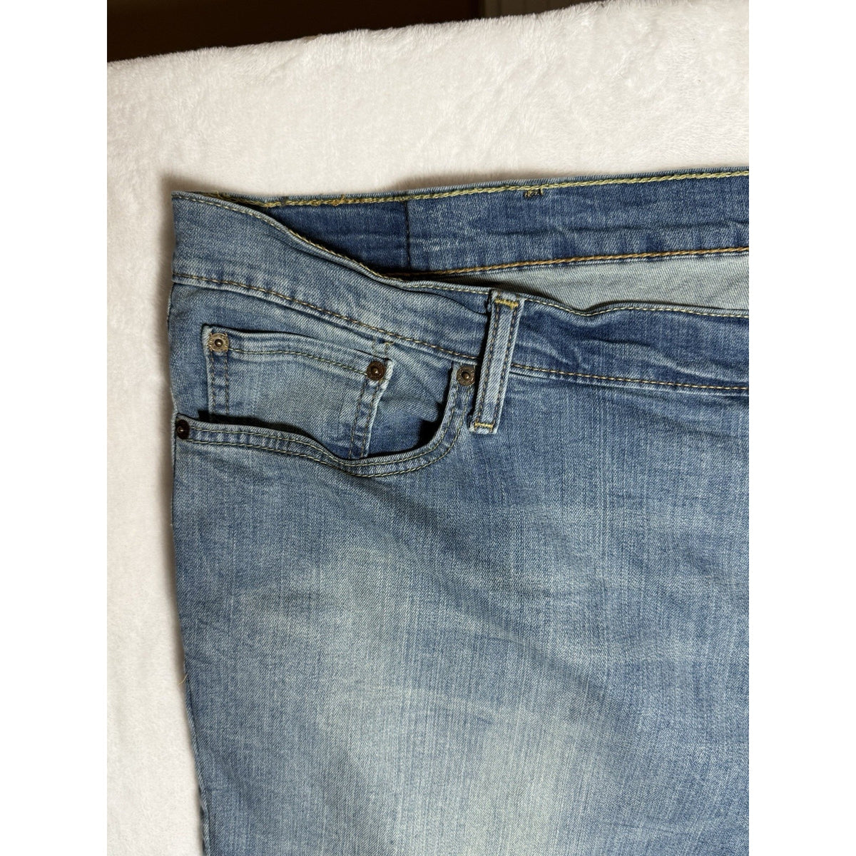 Levi’s 541 Athletic Taper Jeans Mens 52x30 Light Wash Stretch Denim 52x29