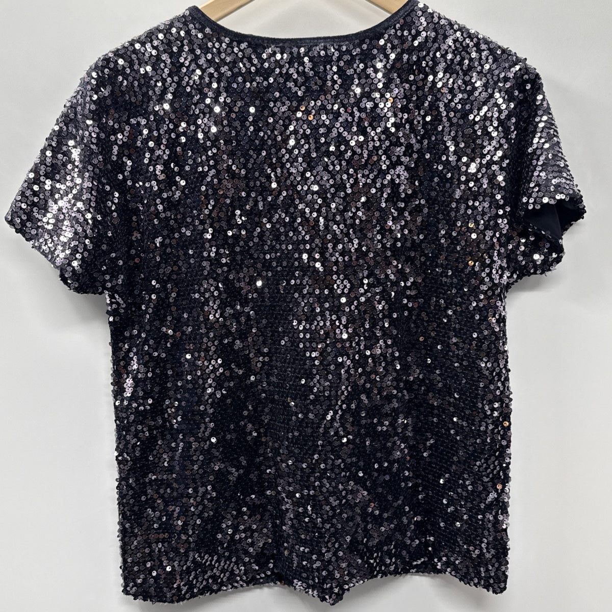 Jennifer Lopez Womens Top Medium Purple Black Sequined Top Short Sleeves