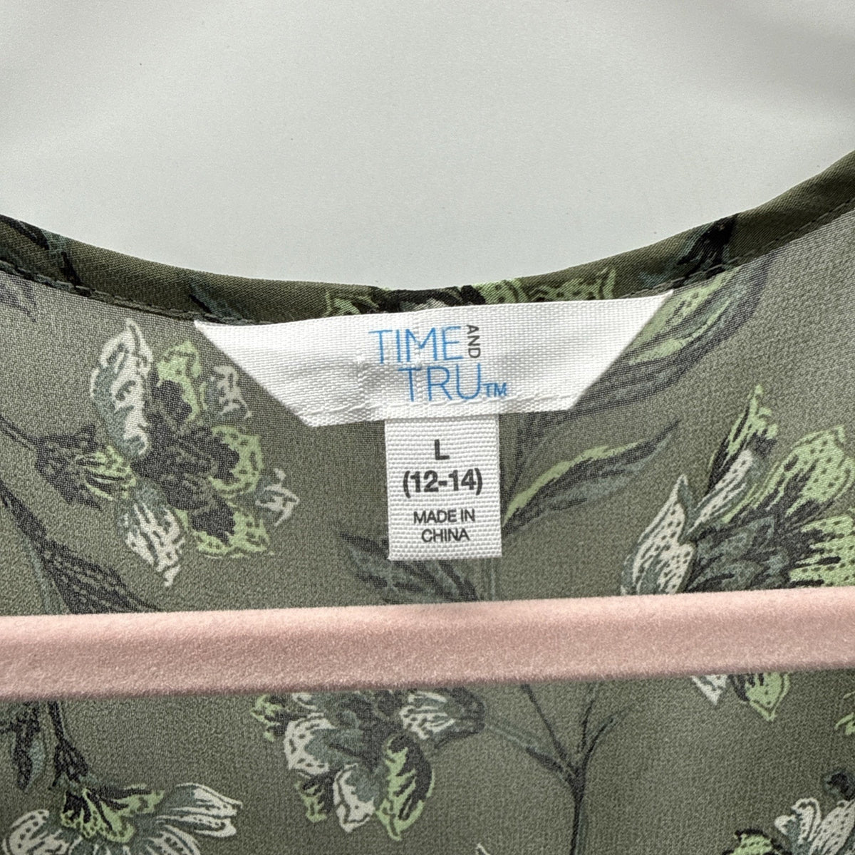 time and tru Dress Women’s Size Large Green, Black, White floral print Boho