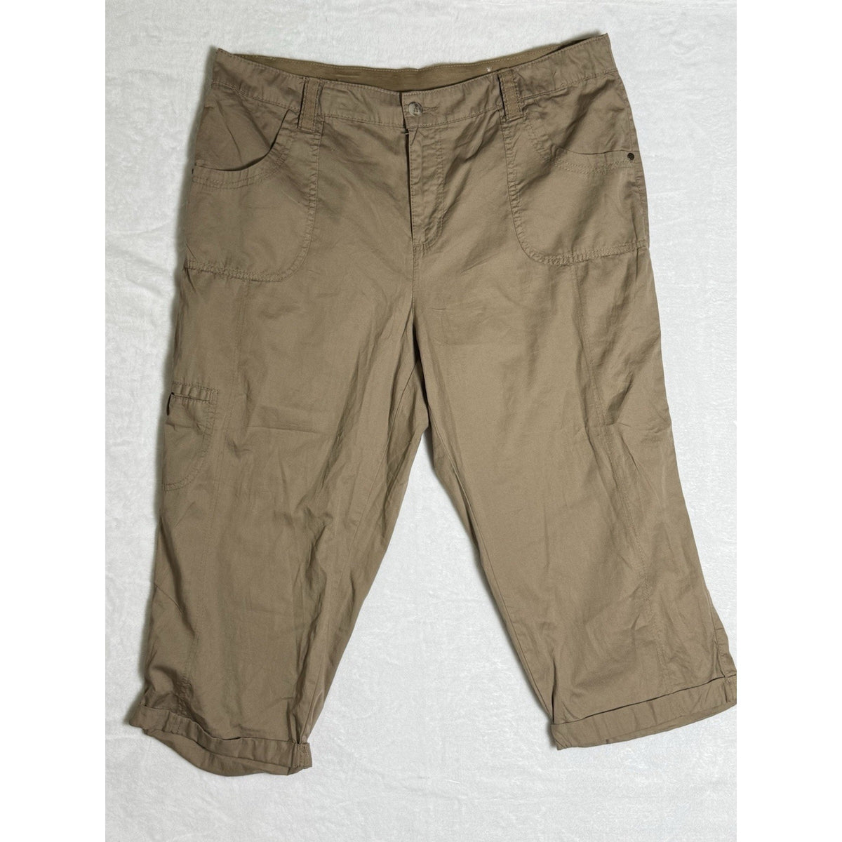 White Stag Women 18 Khaki Cargo Capri Pants Cotton Utility Casual Lightweight
