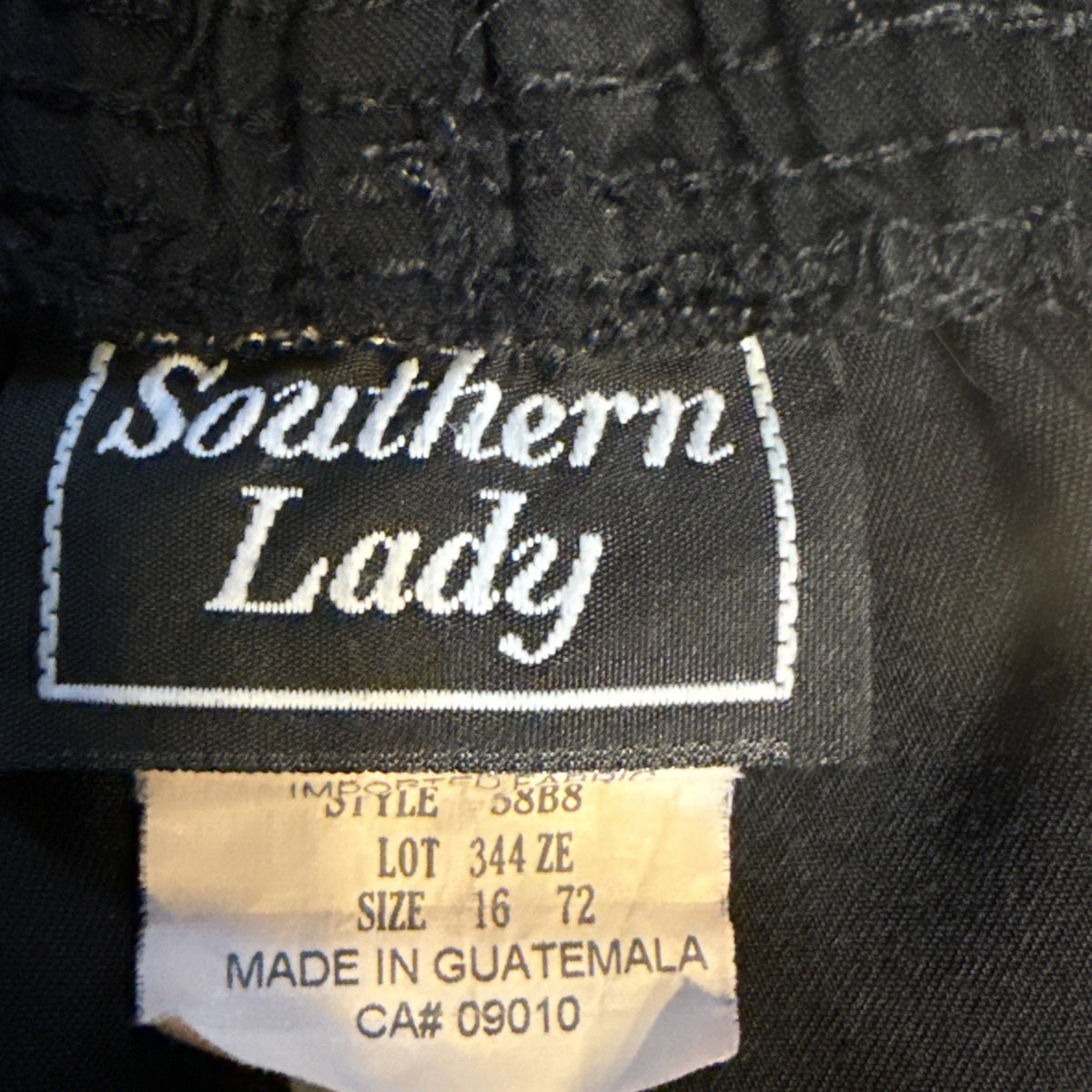 Southern Lady Women’s Pants Size 16 Black Elastic waist pull on pockets