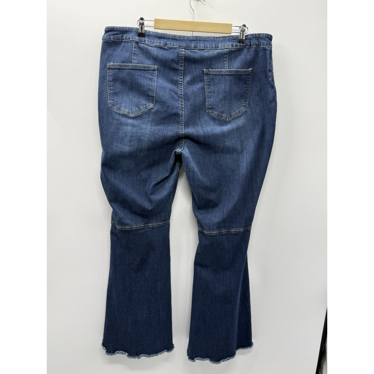 Traffic Jeans High Rise Flare Bell Bottoms Raw Hem Sz 22W Wide Leg Stretch Boho