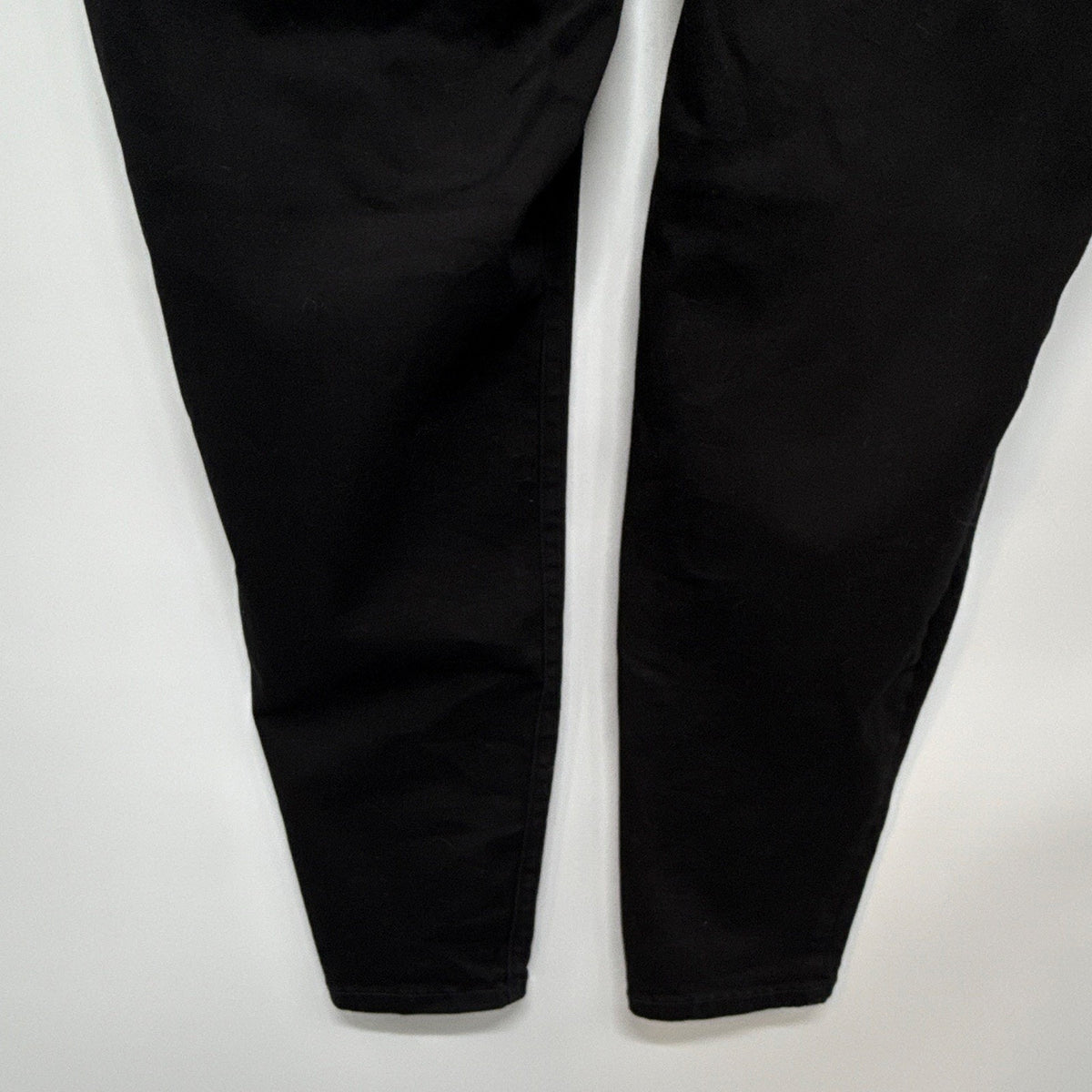 Lane Bryant Women’s Plus Size 22 Black High Rise Stretch Jegging Jeans Pockets