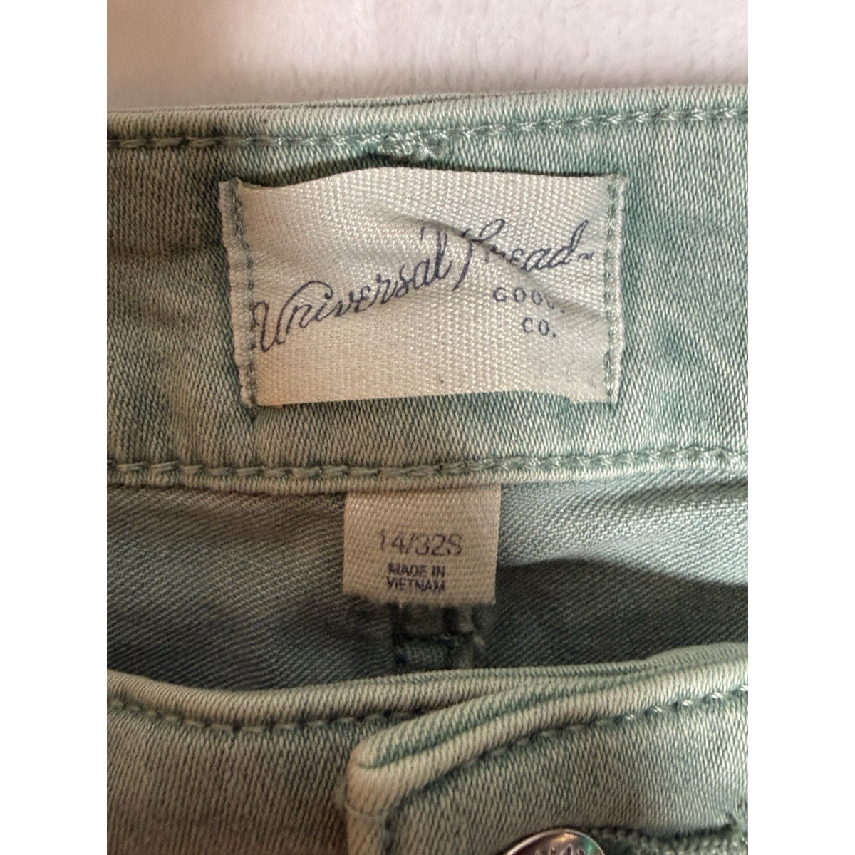 Universal Thread Sage Green Skinny Jeans Women’s 14/32S Mid Rise Stretch