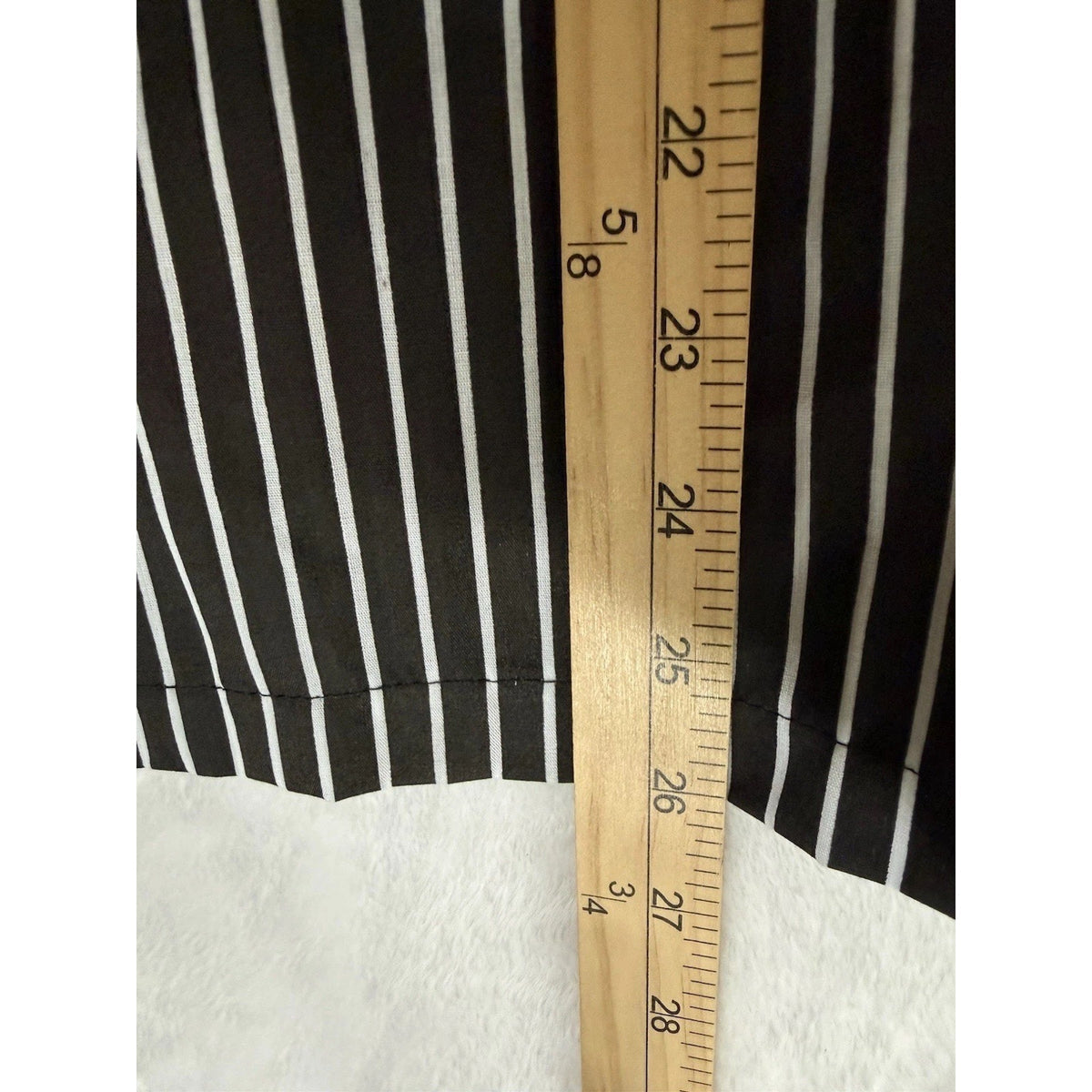 FUN Men's Gangster Black/White Pinstripe Costume Outfit w/ Tie 5X Polyester
