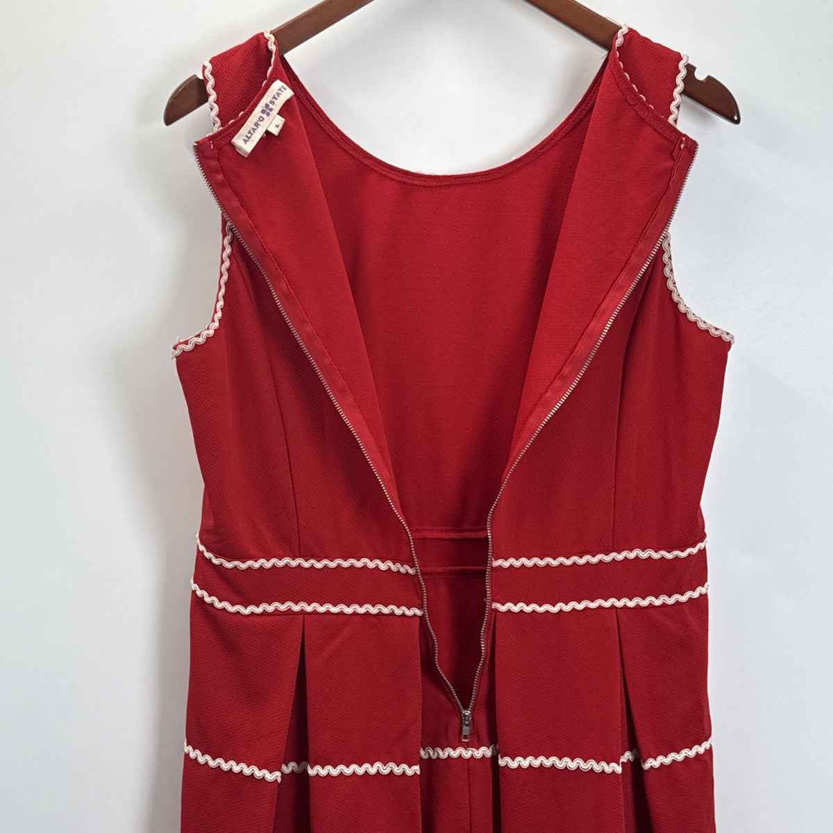 Altar’d State sleeveless red Dress ric rac trim detail Women Sz Large