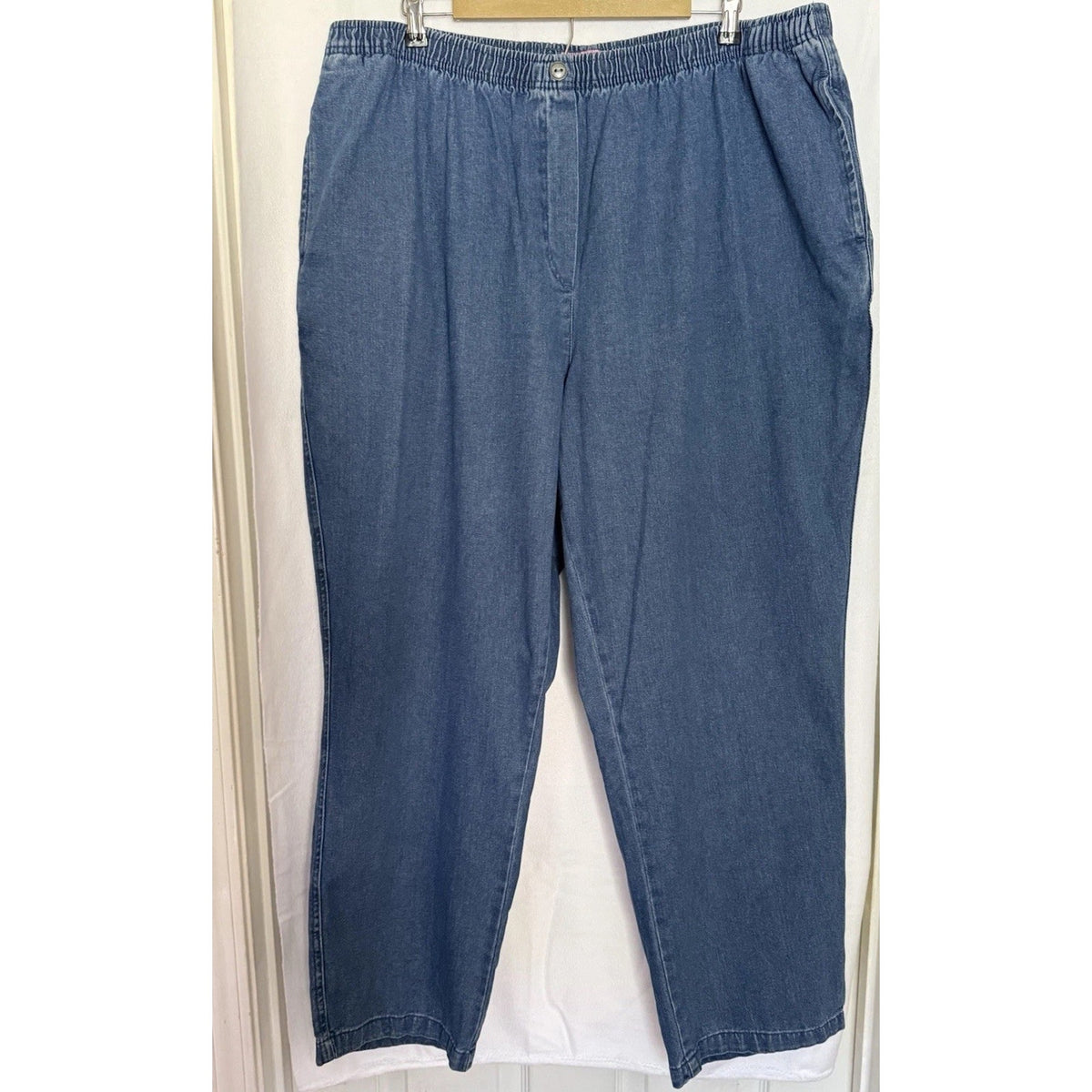 Carol's Denim's Women 2X Pull On Elastic Waist High Rise Tapered Jeans Blue