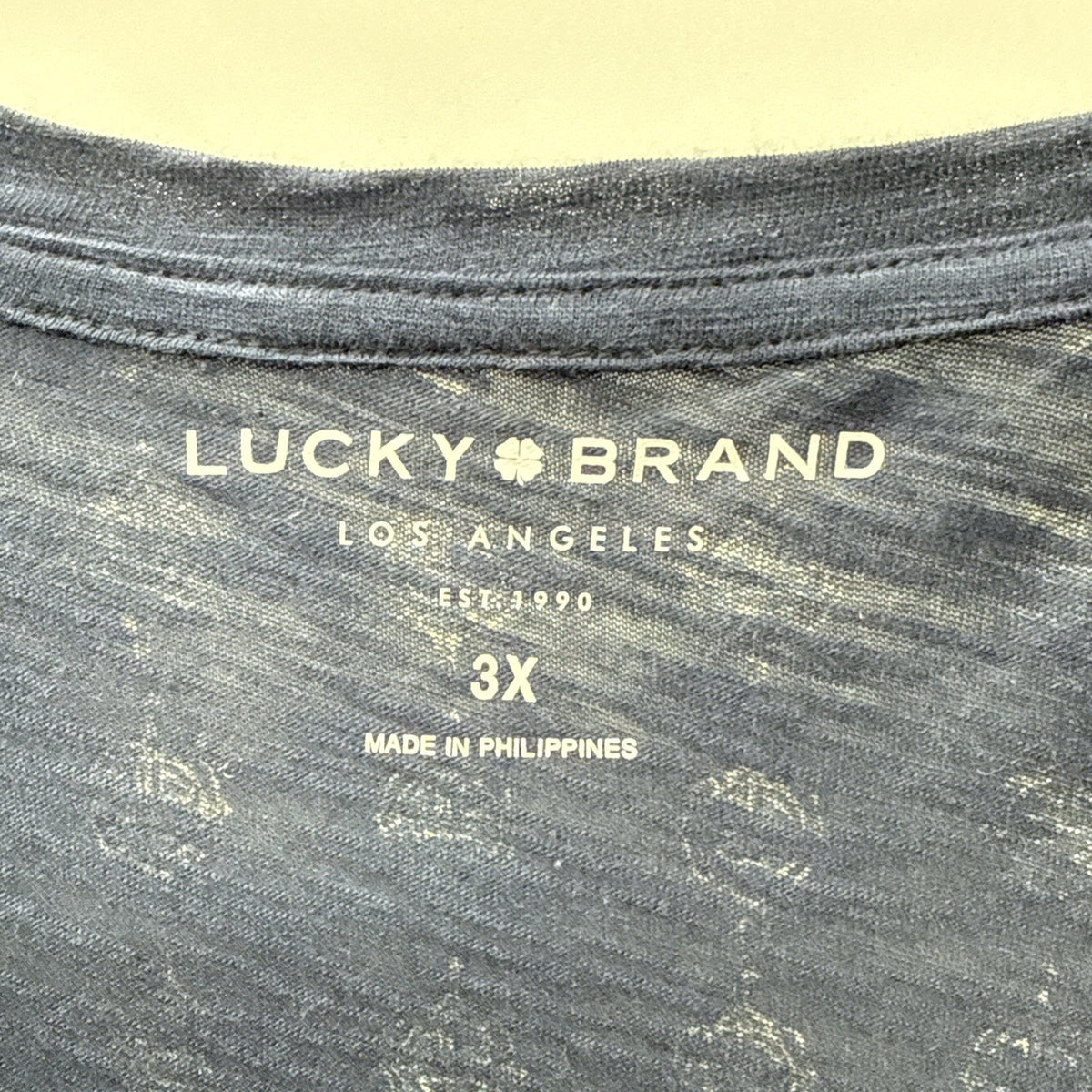 Lucky Brand Size 3X Persian Carpet Short Sleeve Scoop Neck Tee Top Navy Blue