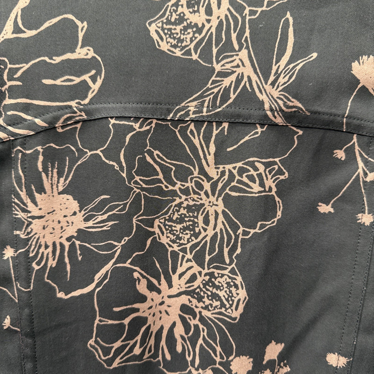 Chico’s 100% Silk Blouse Size 0* (S/4) Brown + Black Floral Shirt 2 Pockets