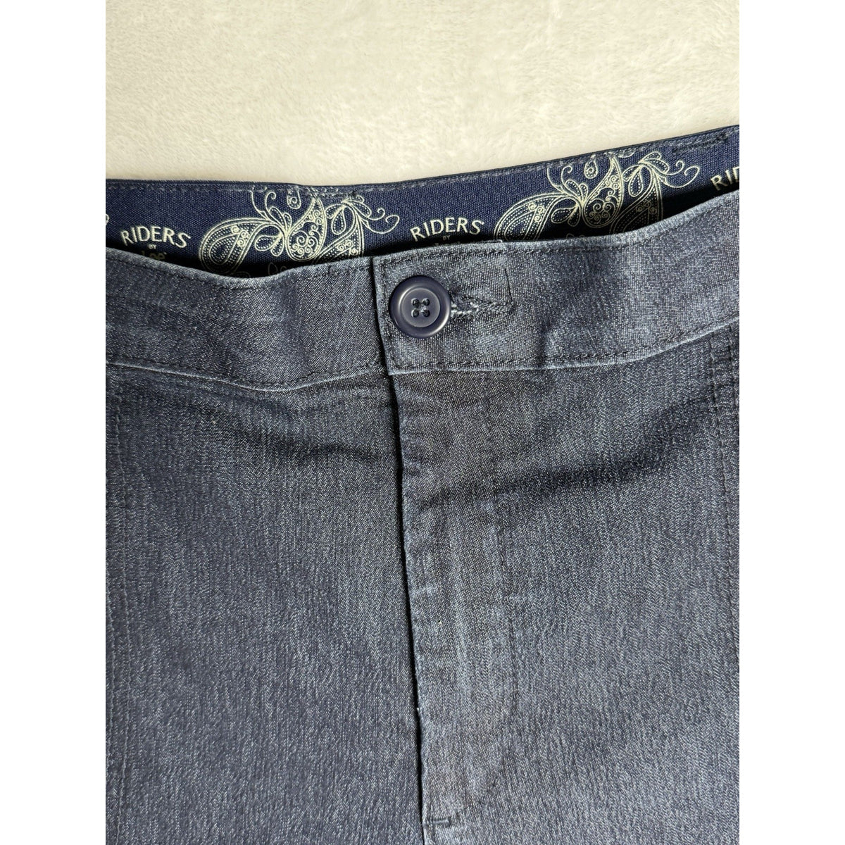 Riders by Lee Women’s 18M Dark Wash Stretch Denim Capri Pants Zip Hem Pockets