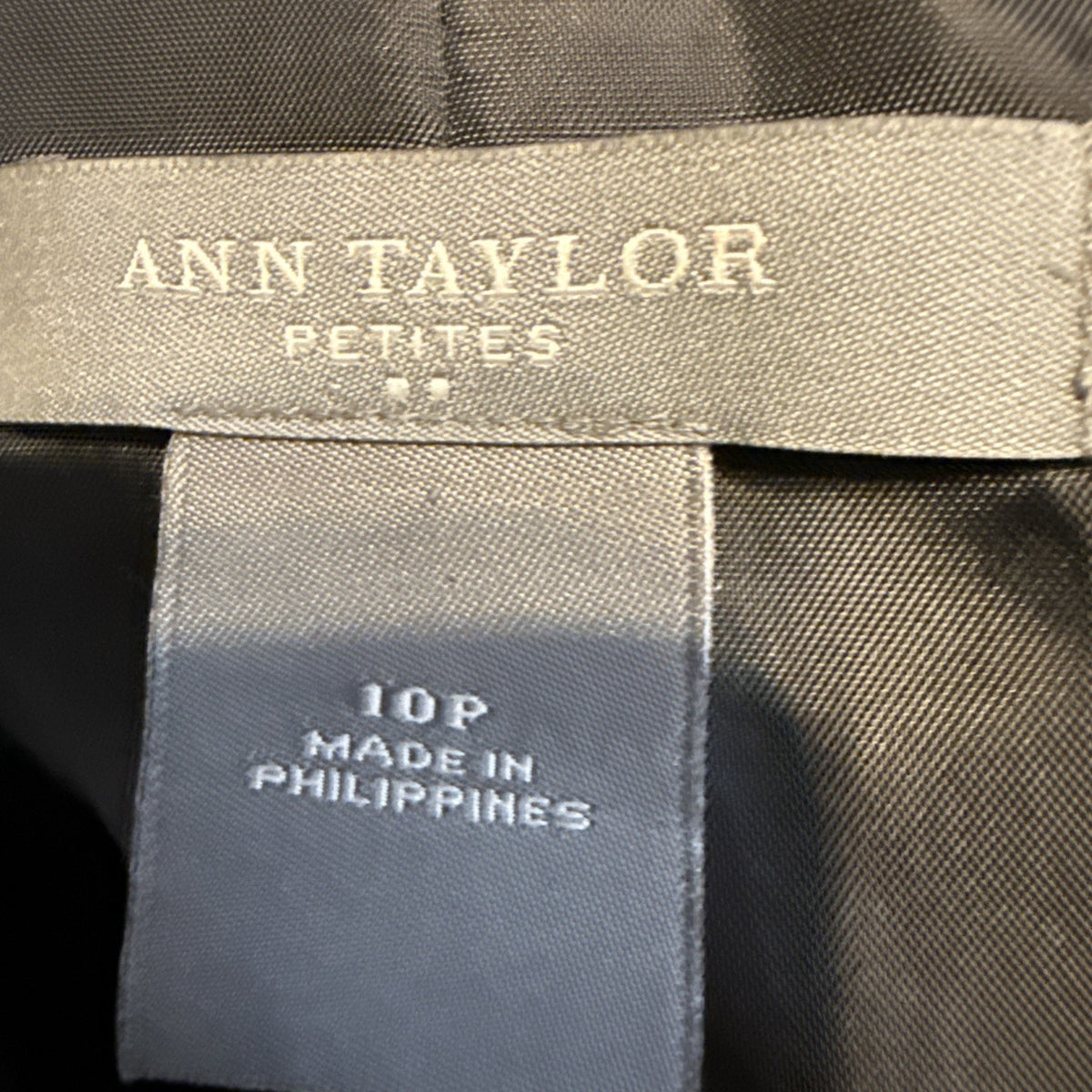 Ann Taylor Petites 10P Black Blazer White Contrast Trim Career Jacket 3 Button
