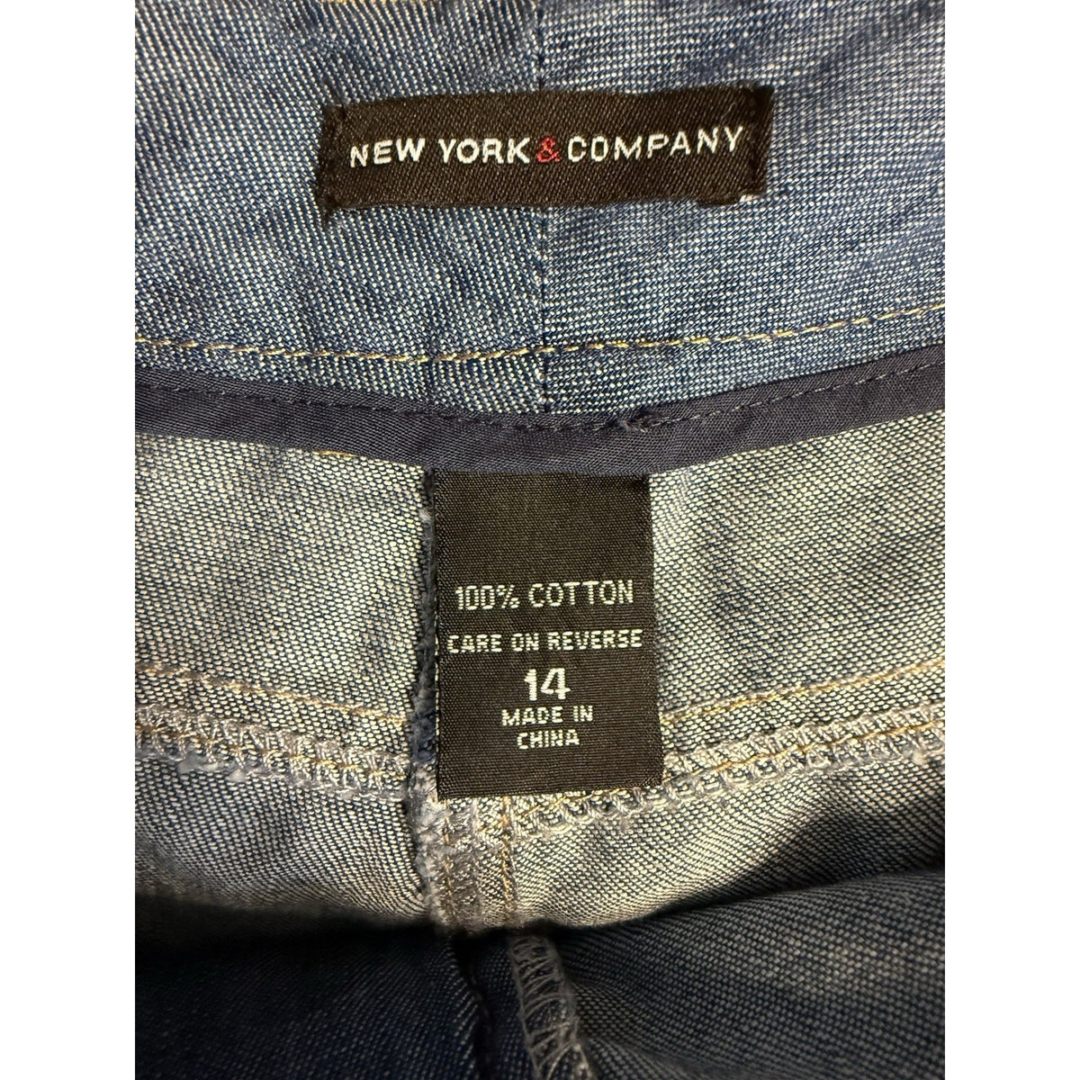 New York & Company Denim Shorts Women’s Size 14 Blue Double Button Cotton
