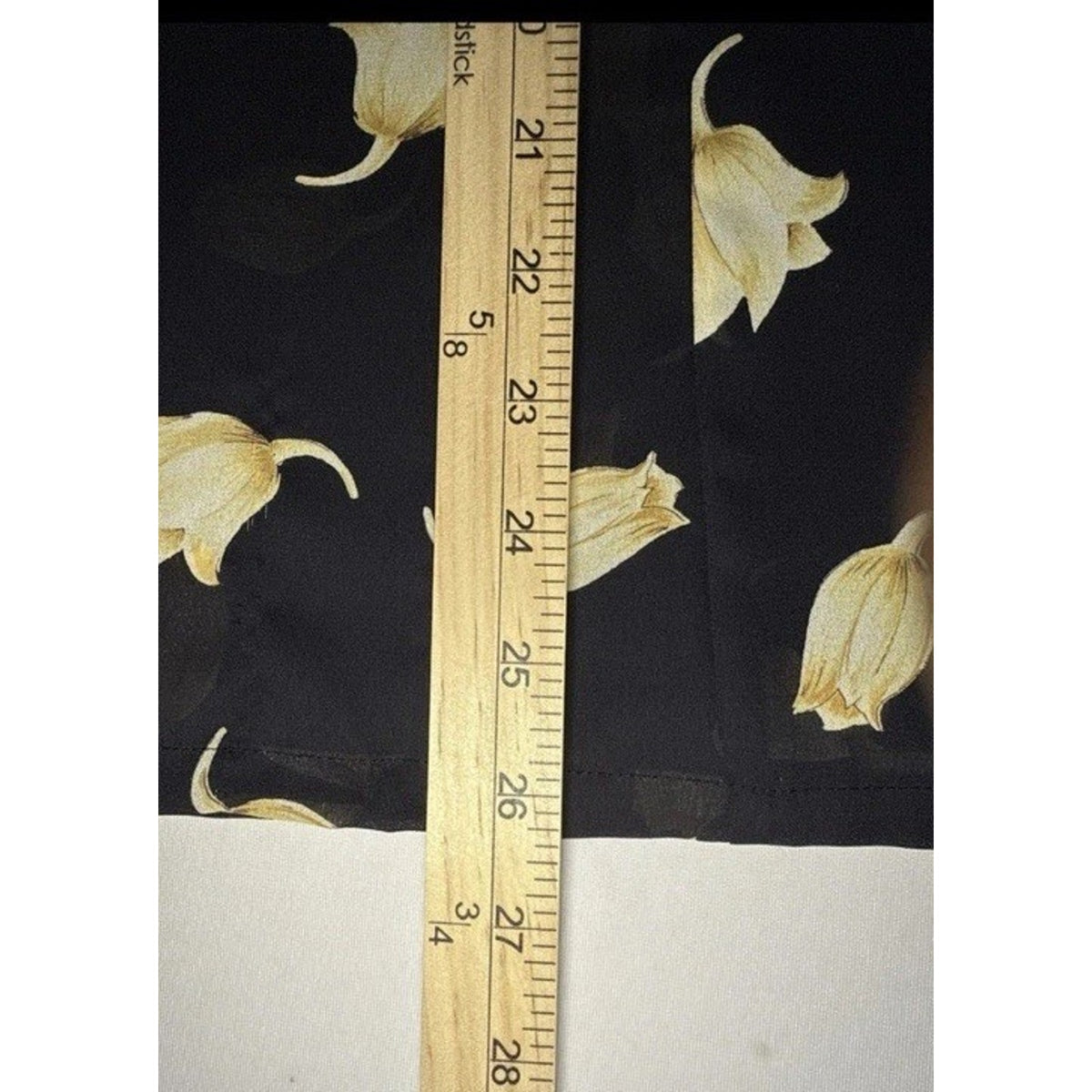 Christie & Jill Women’s Tulip Print Blouse 18W Black Yellow Floral Plus Size