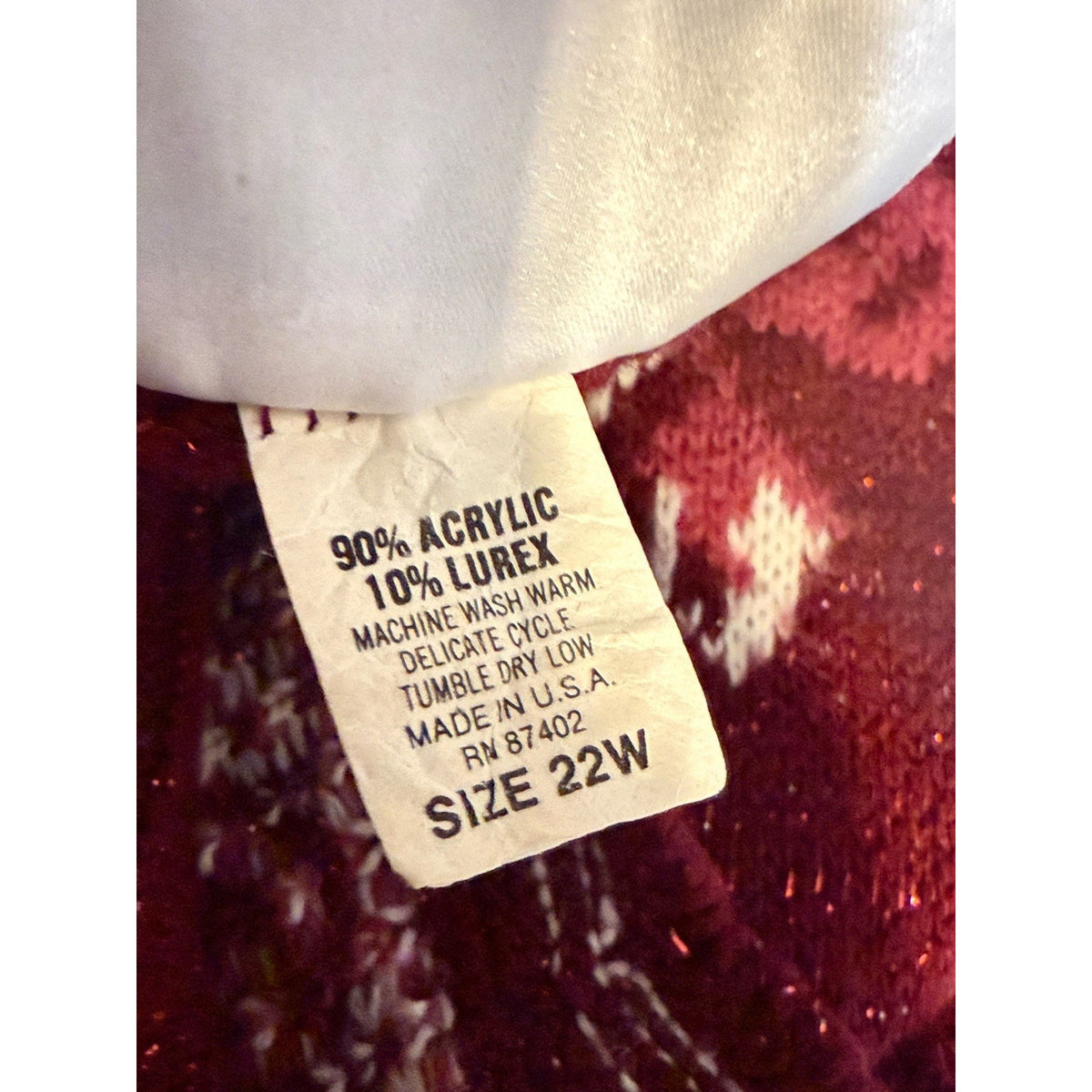 Trimmings Vintage Sweater Sz 22W Red Roses Hearts Lurex Knit Tear at Hem READ