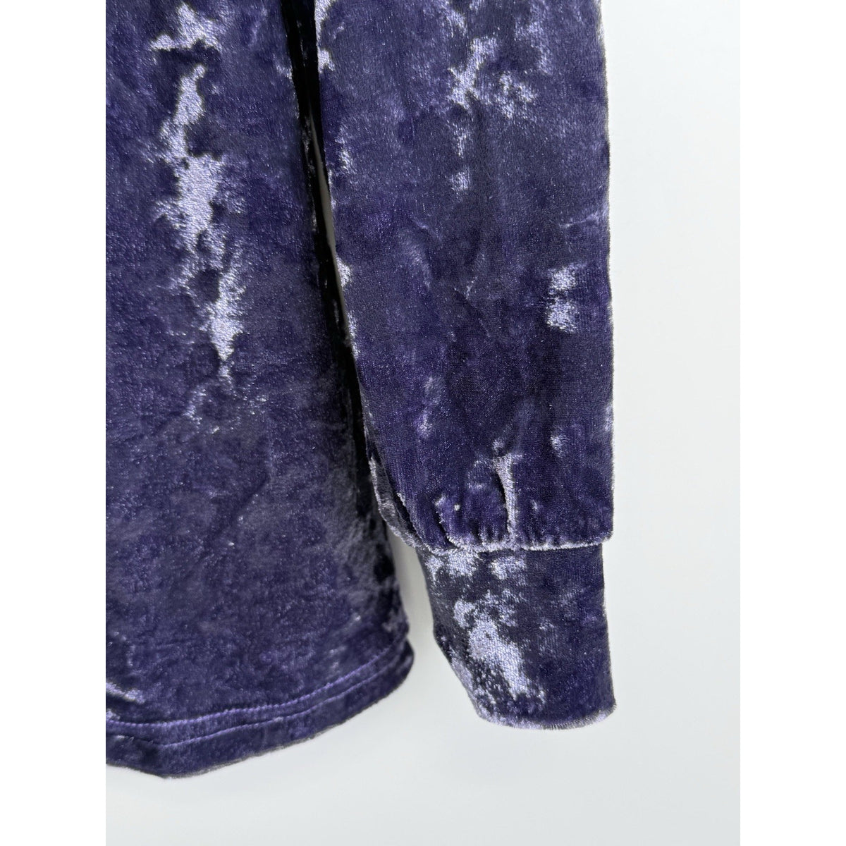 Catalog Favorites Purple Crushed Velvet Long Sleeve Blouse Women’s M