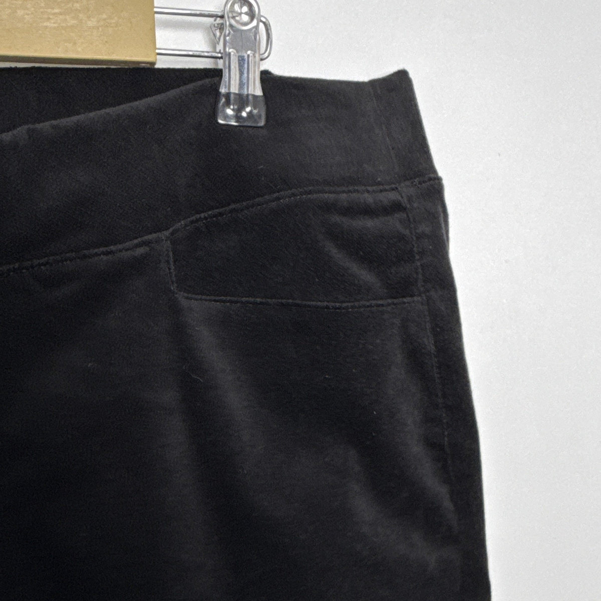 d&co. Women’s Size L Black Velour Pull On Pants Pockets Straight Leg High Rise