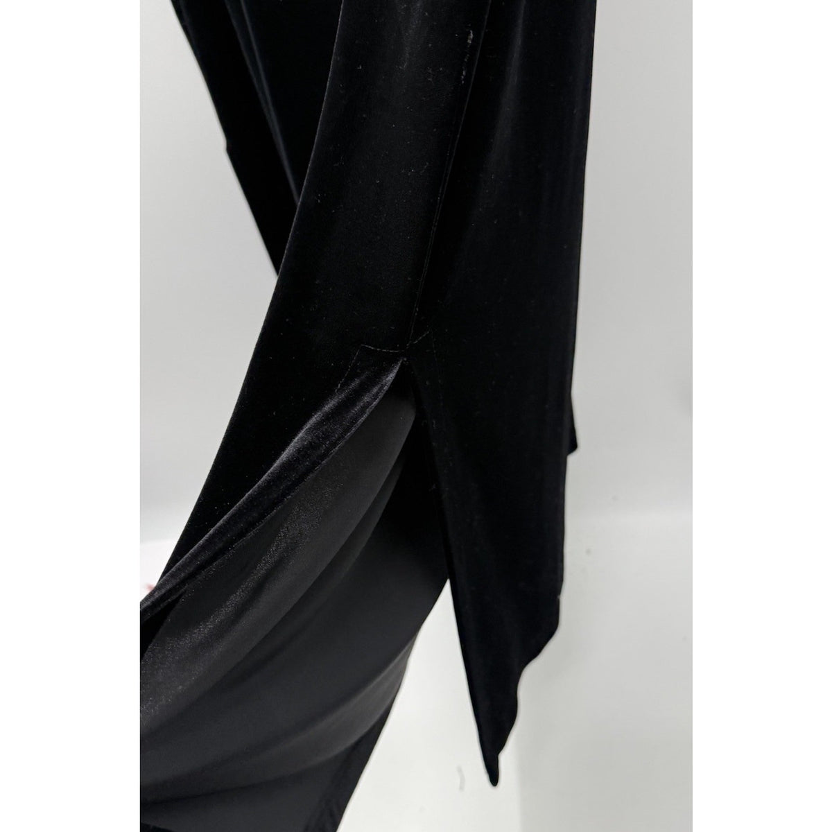 VTG Ronni Nicole II Black Velvet Maxi Dress 22W Sleeveless Side Slits Plus Size