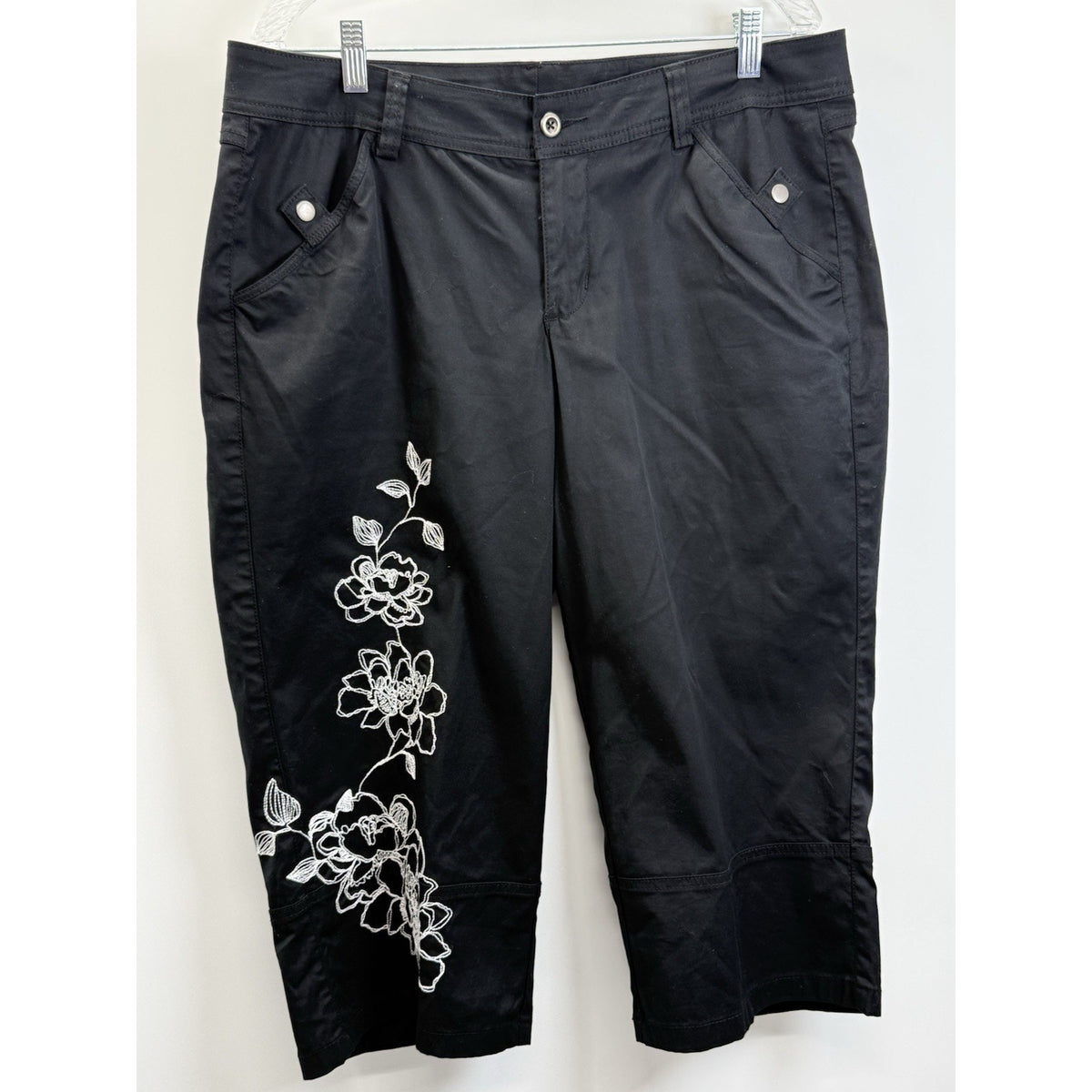 Venezia Black Embroidered Floral Capri Pants Women’s Size 16 Cotton Stretch