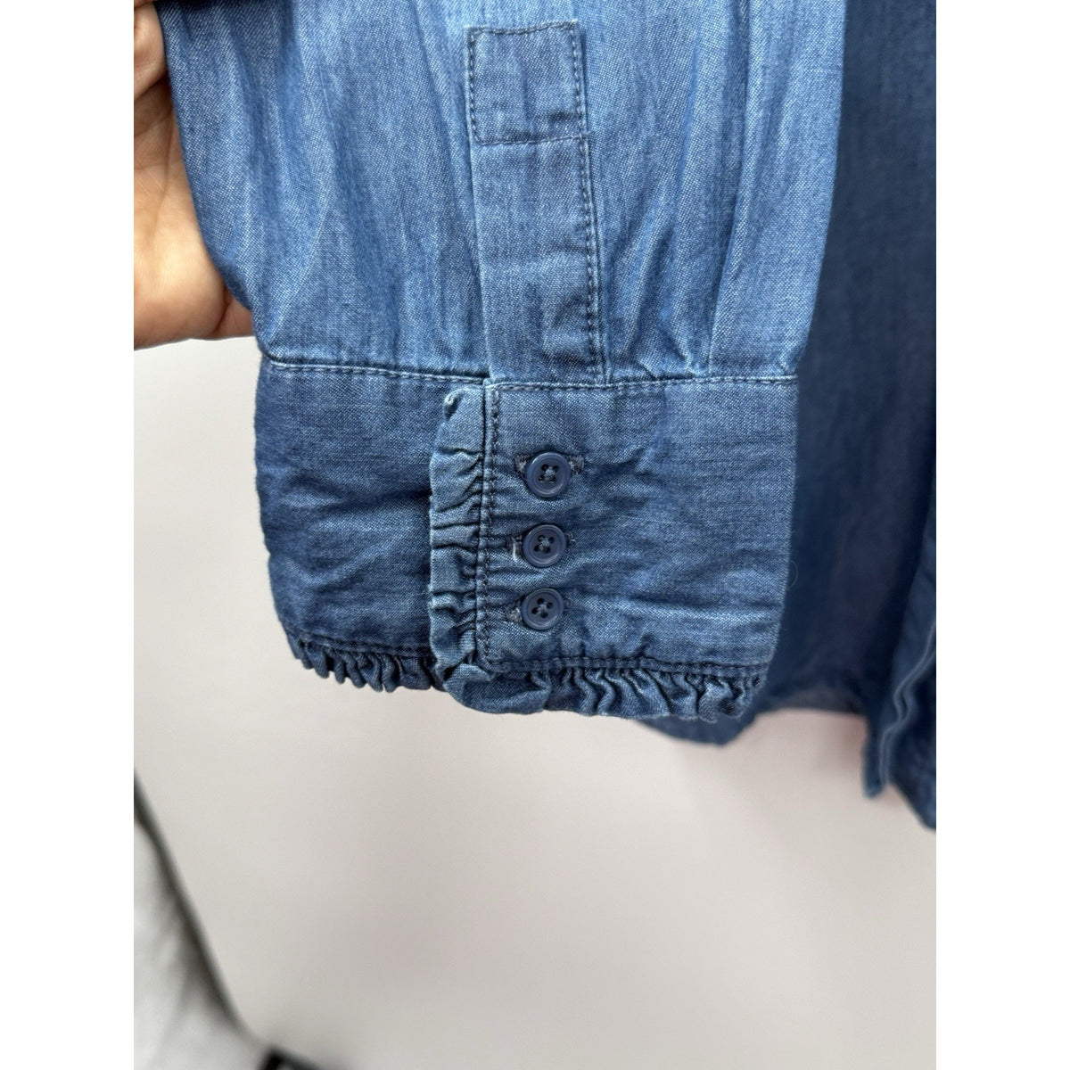 Kensie Jeans XL Chambray Button-Up Blouse Blue Ruffle Tie Neck Lyocell Top