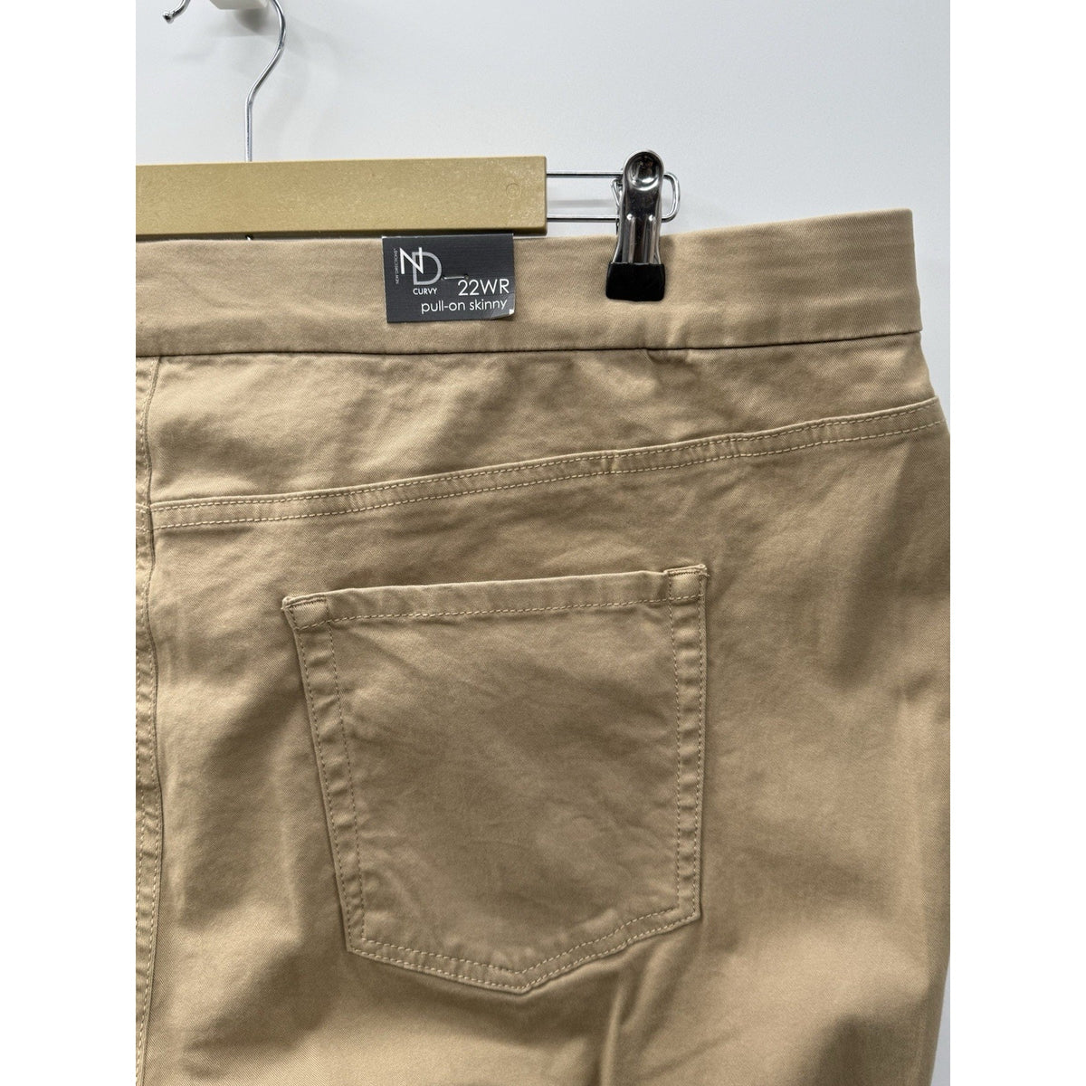 New Directions Curvy 22W Pull On Skinny Pants Khaki Tan Stretch Plus Size NWT