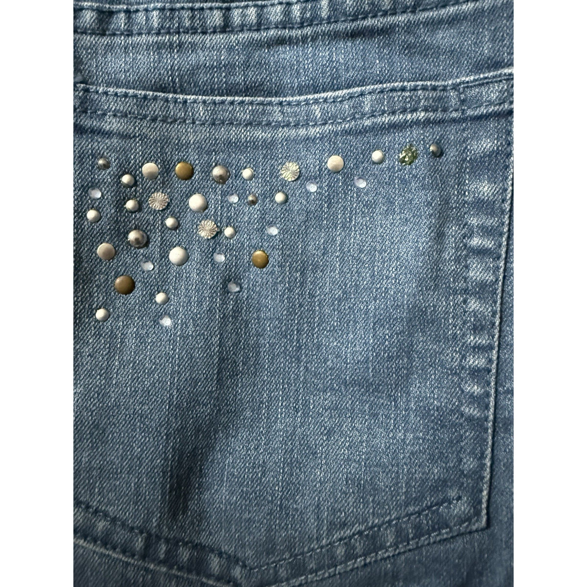 D&Co Denim Company Women’s Jeans Size 10 Bootcut Rhinestone Studded Pockets