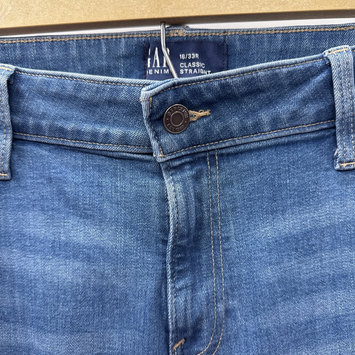 GAP Women Classic Straight Mid Rise Blue Jeans Size 33 | 16R
