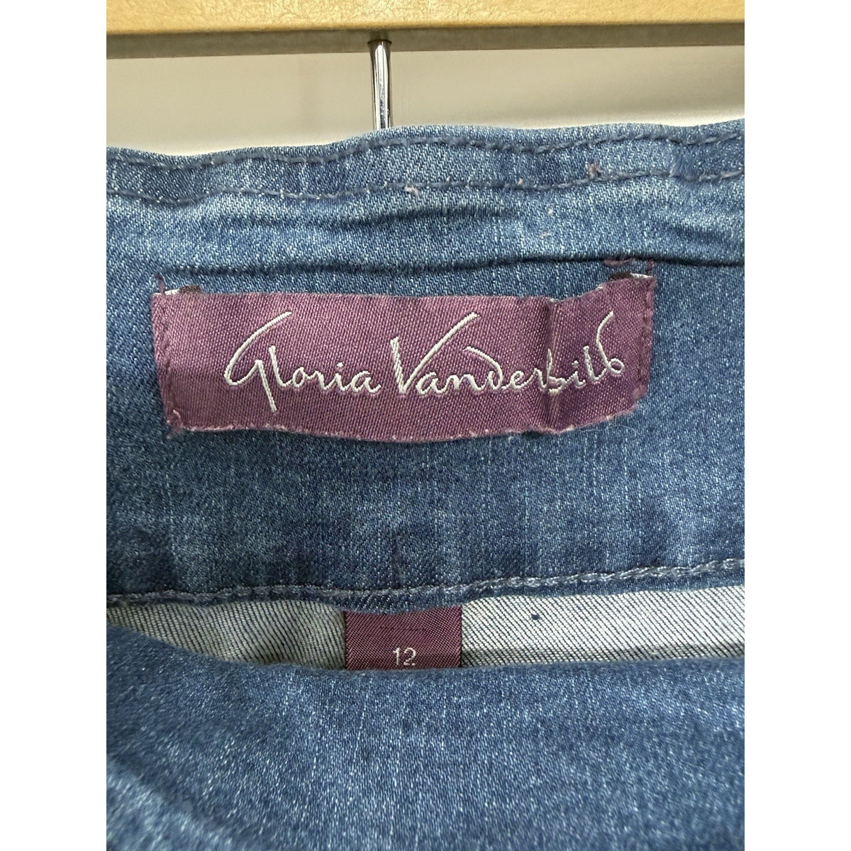 Gloria Vanderbilt Women's Pull On Stretch Straight Blue Denim Jeans 12