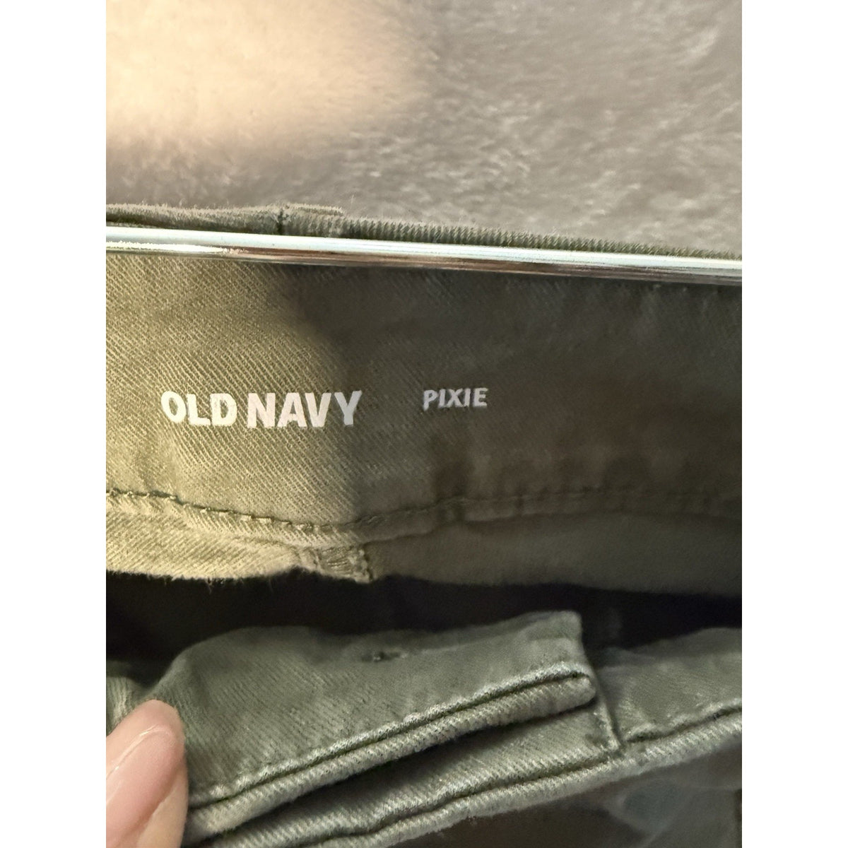 Old Navy Women’s Skinny Pants Size 16 Stretch Cotton Pixie Military Green