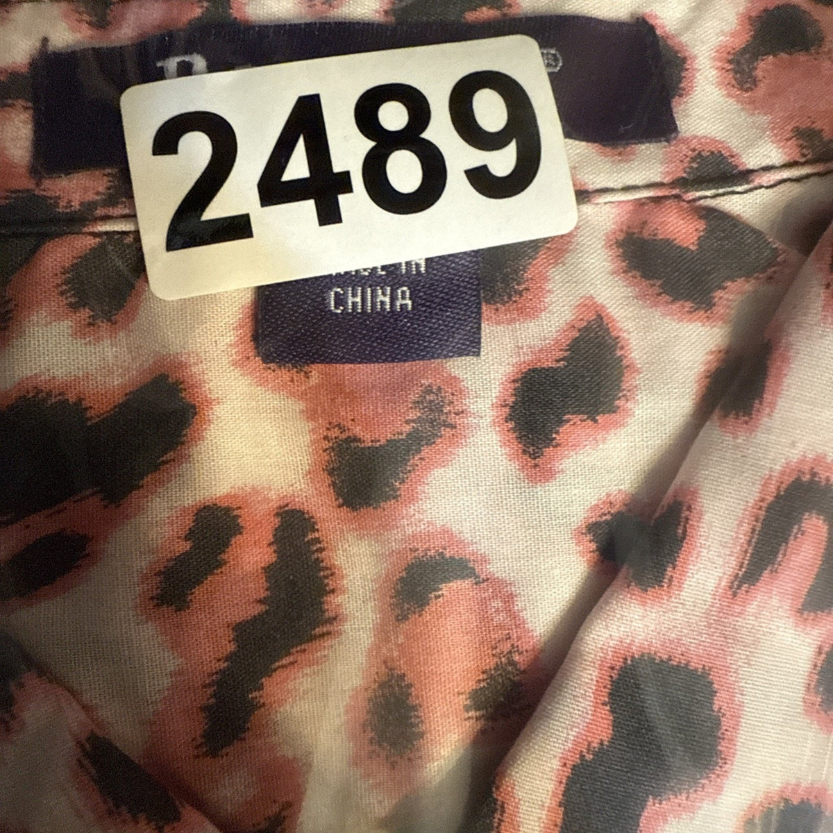Roaman’s Pink Leopard Button Front Shirt 16W Long Sleeve