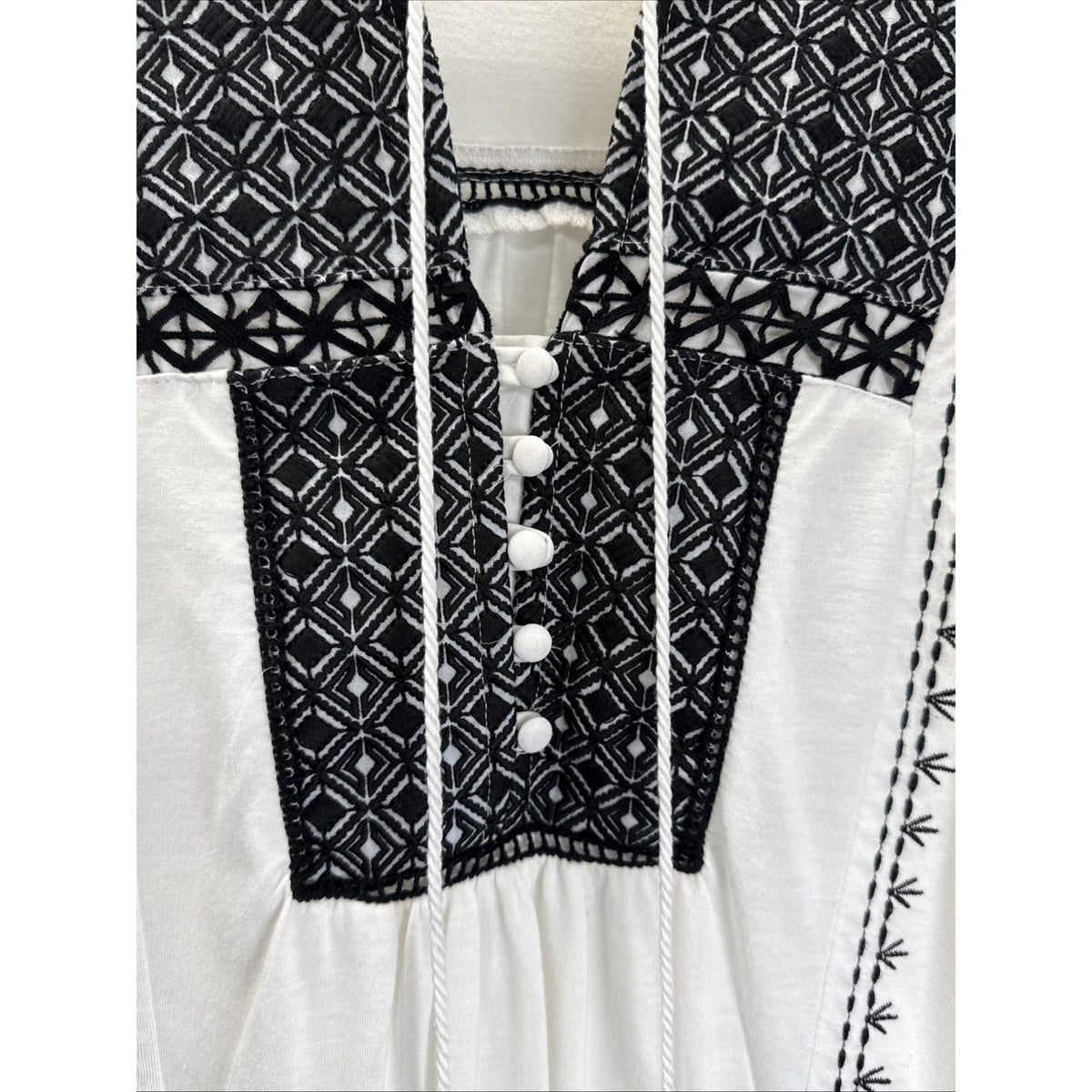 Izod Womens White Black Embroidered Peasant Blouse Tassel Tie Top Medium