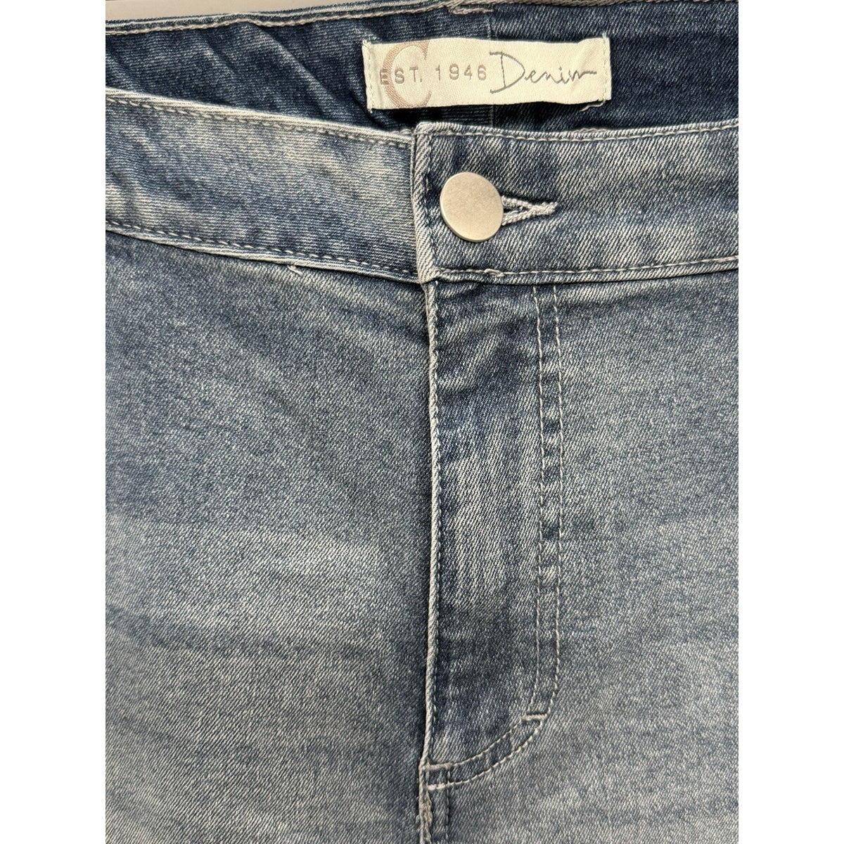EST. 1946 Cato Denim Women Plus Size 16W Hi-Rise Cropped Blue Floral Embroidered