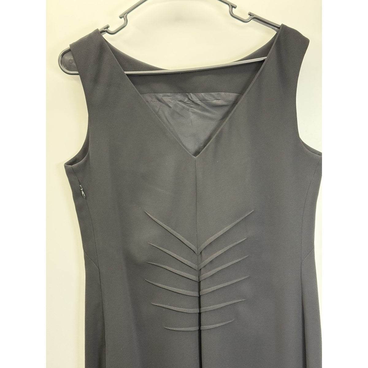 Cynthia Howie Black Sleeveless Midi Dress Women’s 12 Minimalist Back V Formal