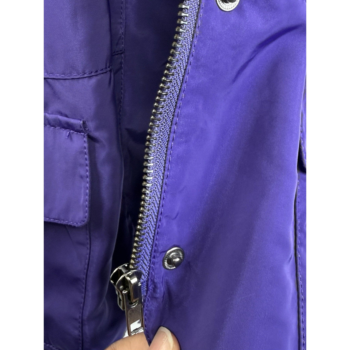Chaus Women Purple Satin Look Jacket Blazer Long Sleeve SZ 6P Zip & Snap Closure
