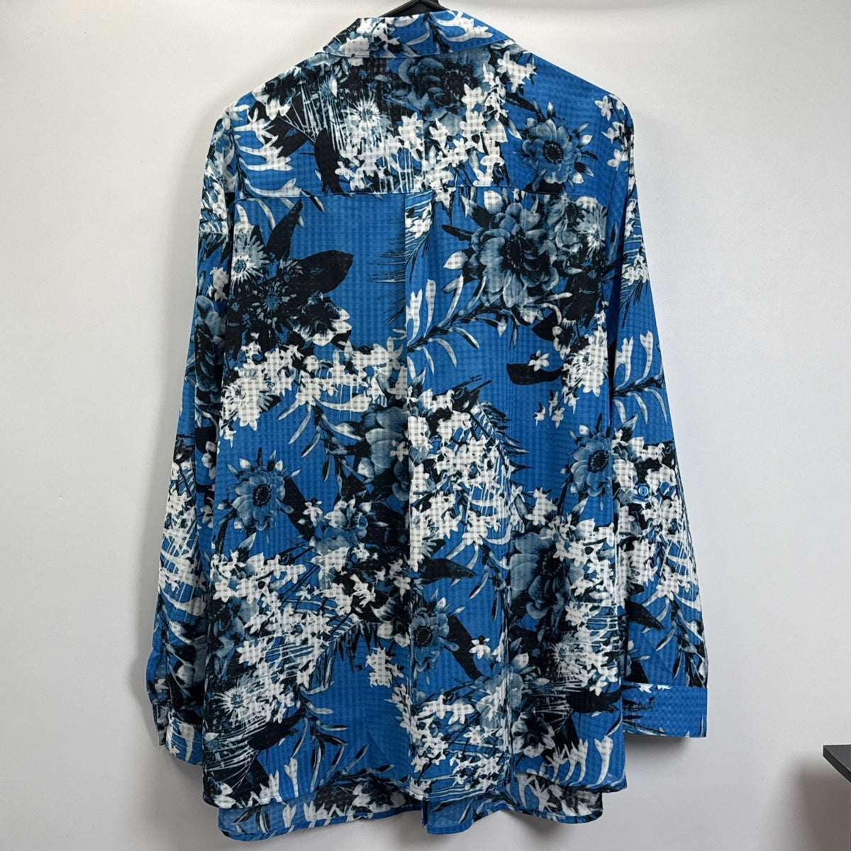 NY Collection Woman Blue Black Floral Blouse Top 3X Roller Tab Sleeve