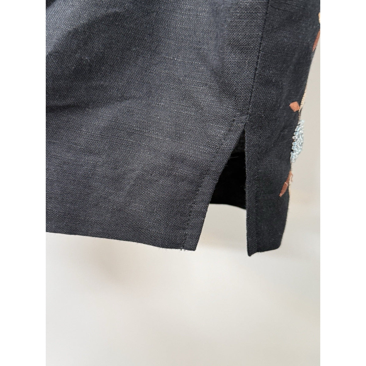 Larry Levine Woman Sz 20W Black Linen Blend Crop Pants Beaded Embroidered Hem