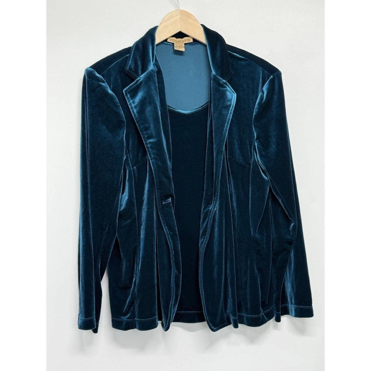 Notations XL Women’s Blue Velvet Faux Twin Set Blazer Jacket & Tank Attached