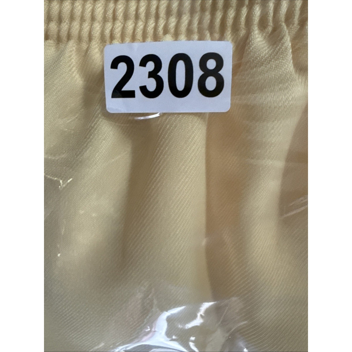 Alfred Dunner Size 14 Yellow Pull On Capri Pants Button Hem Comfort Stretch