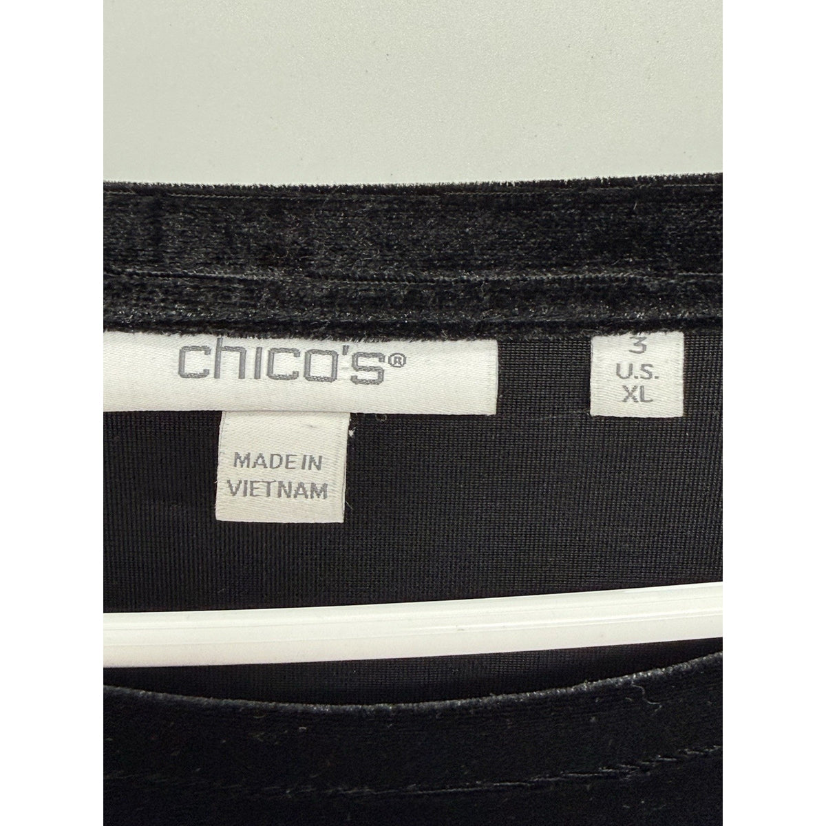 Chico’s Size 3 XL Black Velvet Top Puff Sleeve Long Sleeve Holiday Party