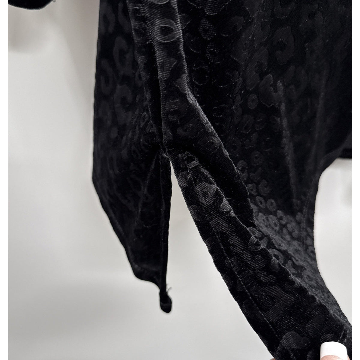 Ruby Rd Black Burnout Velvet Leopard Tunic Top Womens Large 3/4 Sleeve Stretch