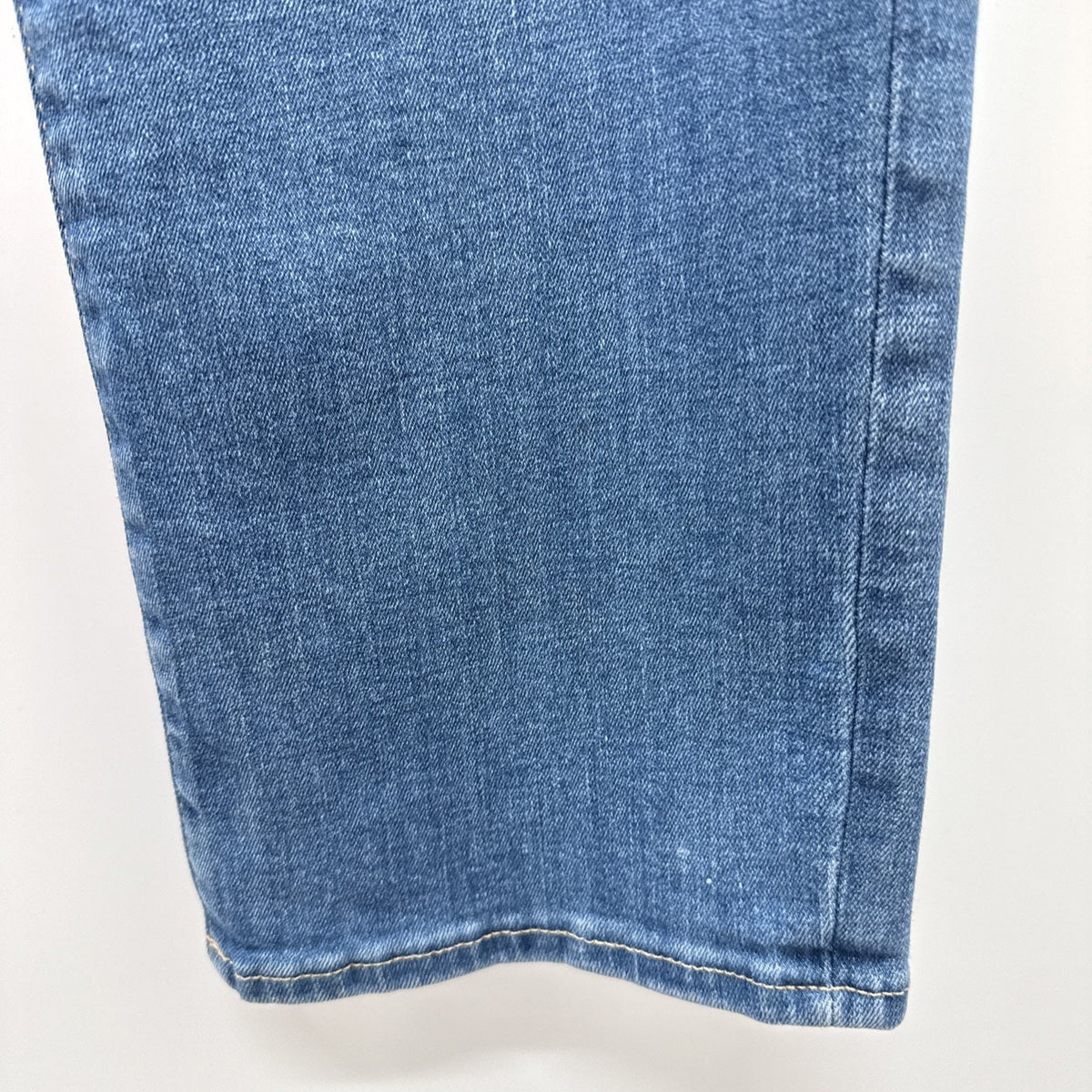 GAP Women Classic Straight Mid Rise Blue Jeans Size 33 | 16R