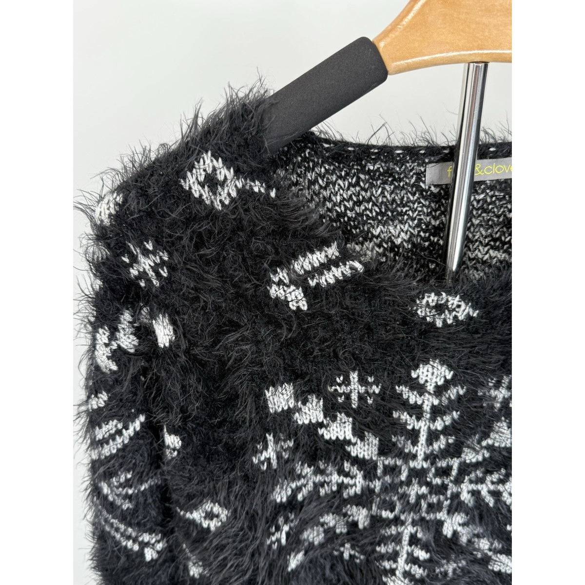 Finn & Clover Black Fuzzy Snowflake Sweater Side Button Detail Women’s Small