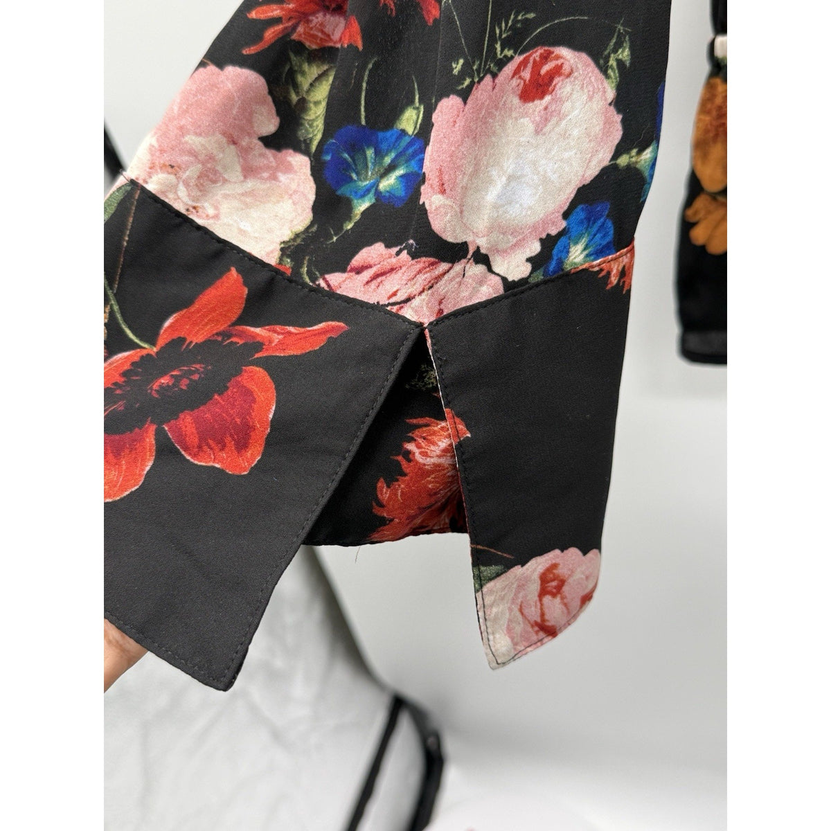 Worthington Blouse Women’s L Floral Velvet Yoke Tie Neck Peplum Bell Sleeve Boho